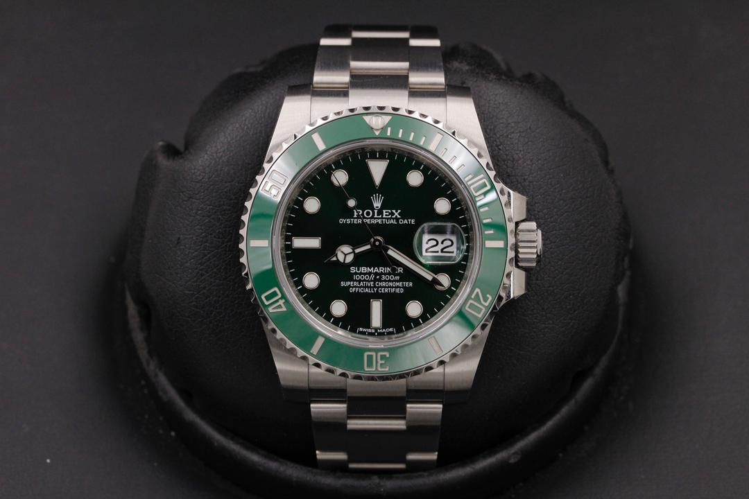 Rolex Submariner "Hulk" 116610