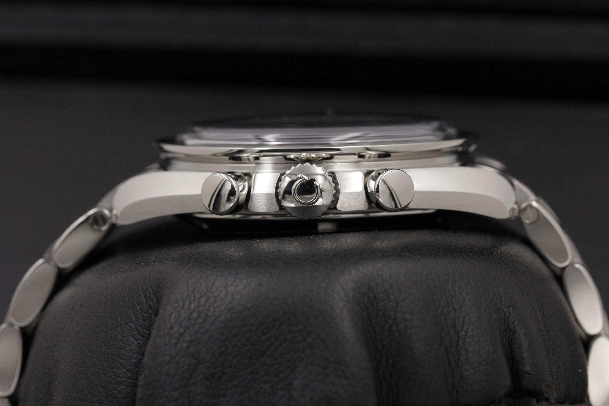 Watch Image 3