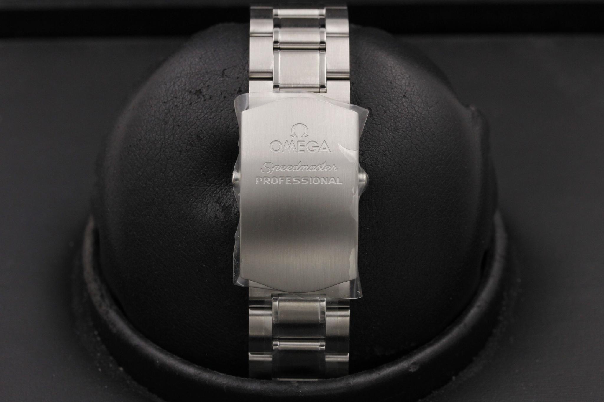 Watch Image 8