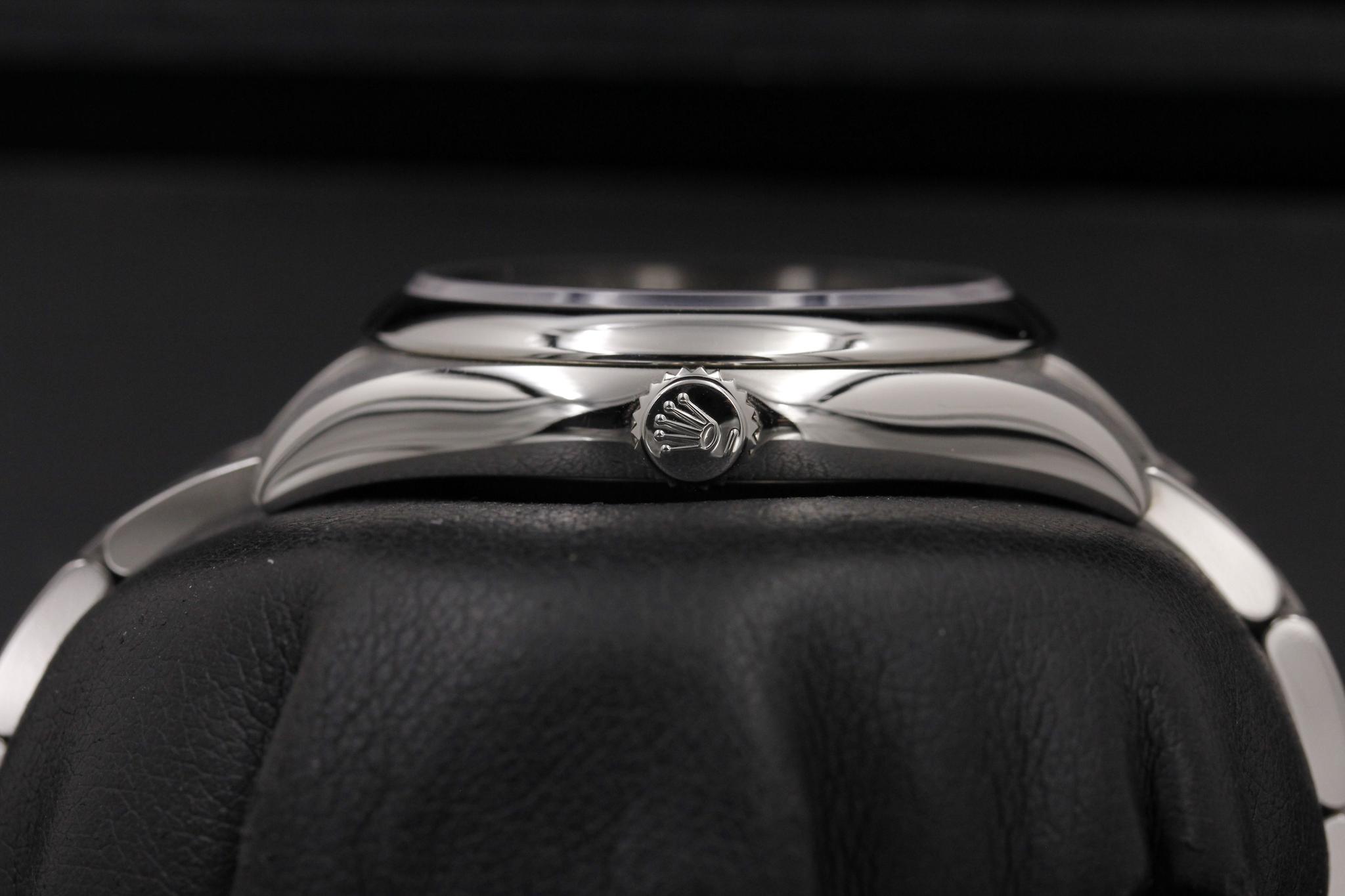 Watch Image 3