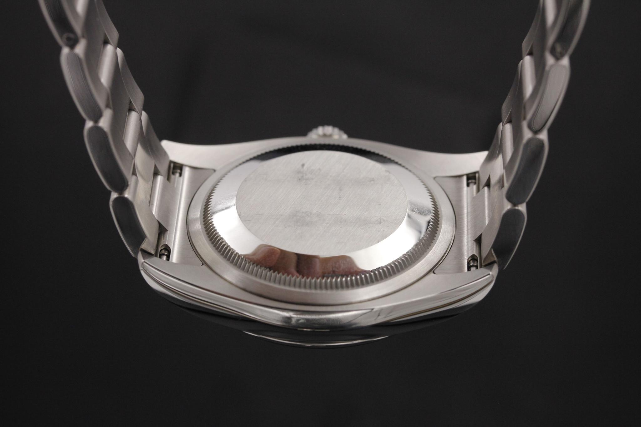 Watch Image 7