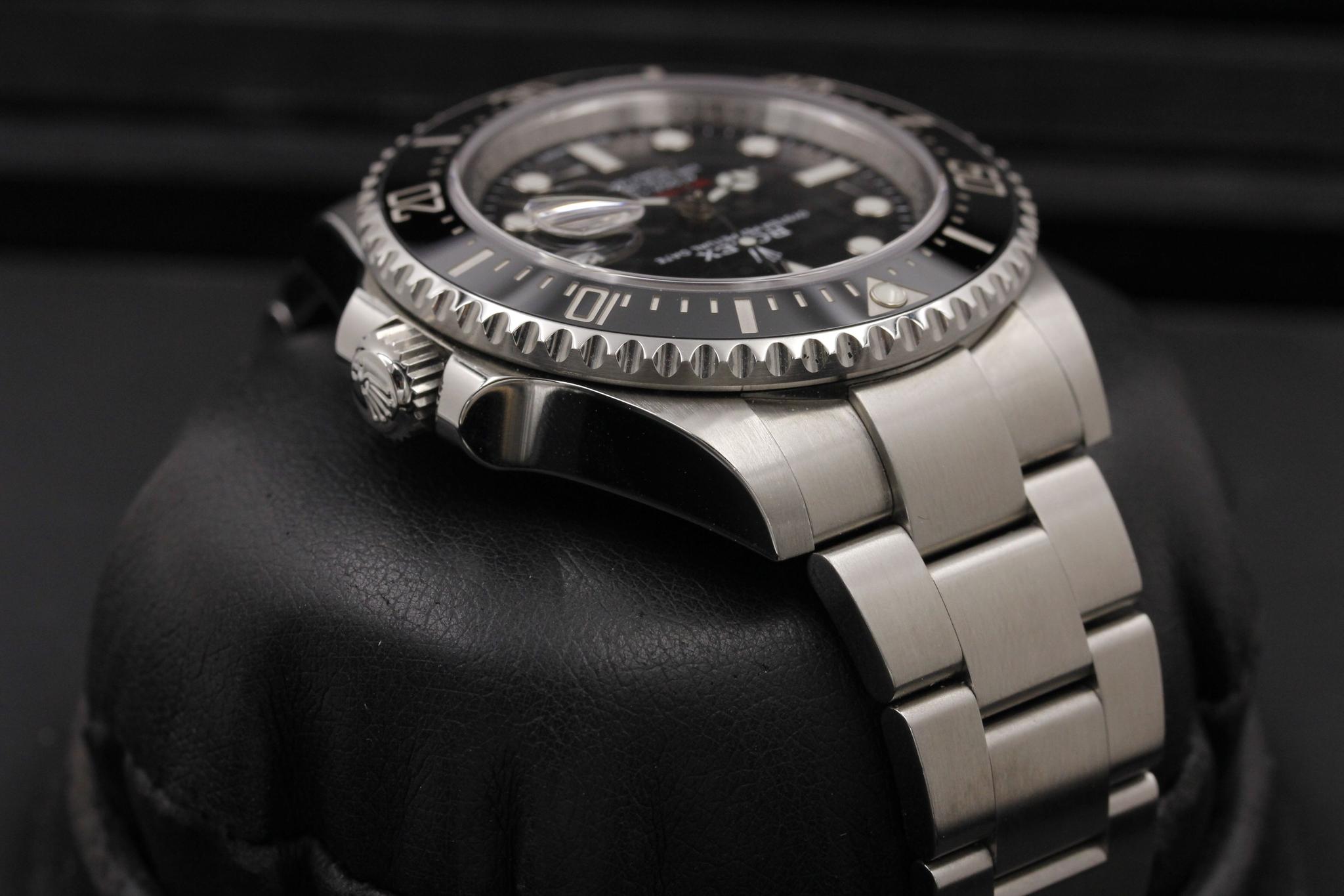 Watch Image 4