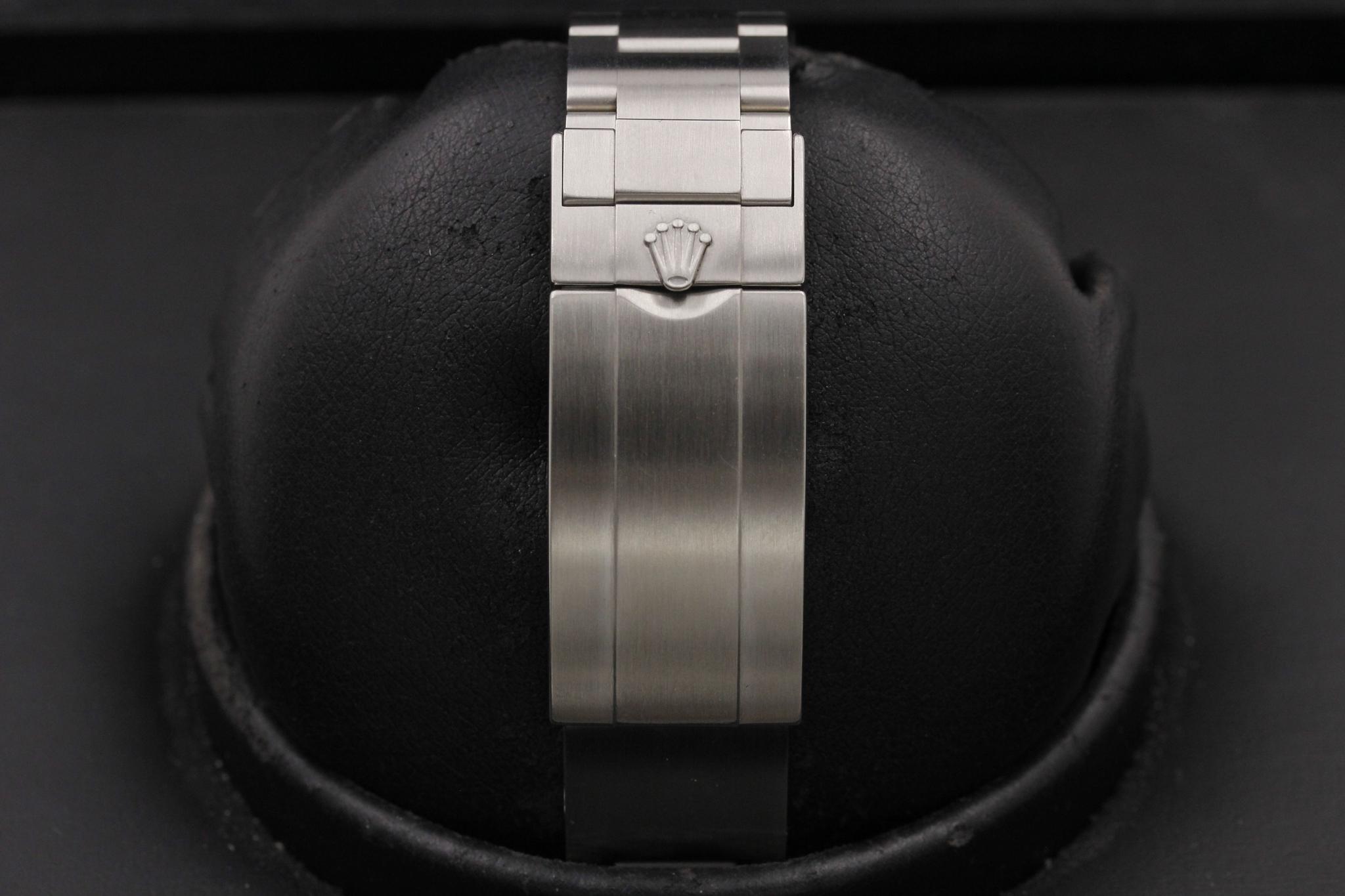 Watch Image 8