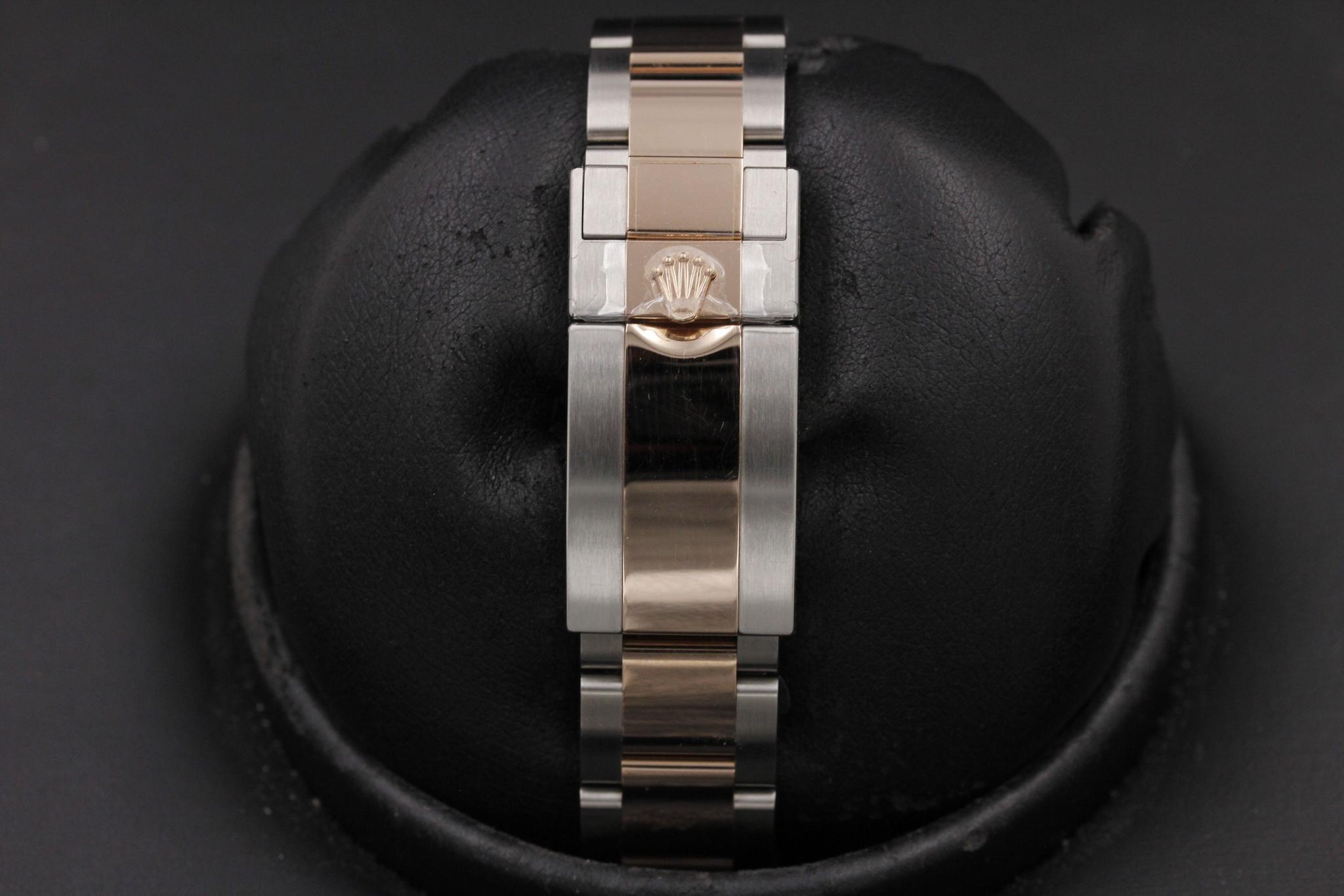 Watch Image 8