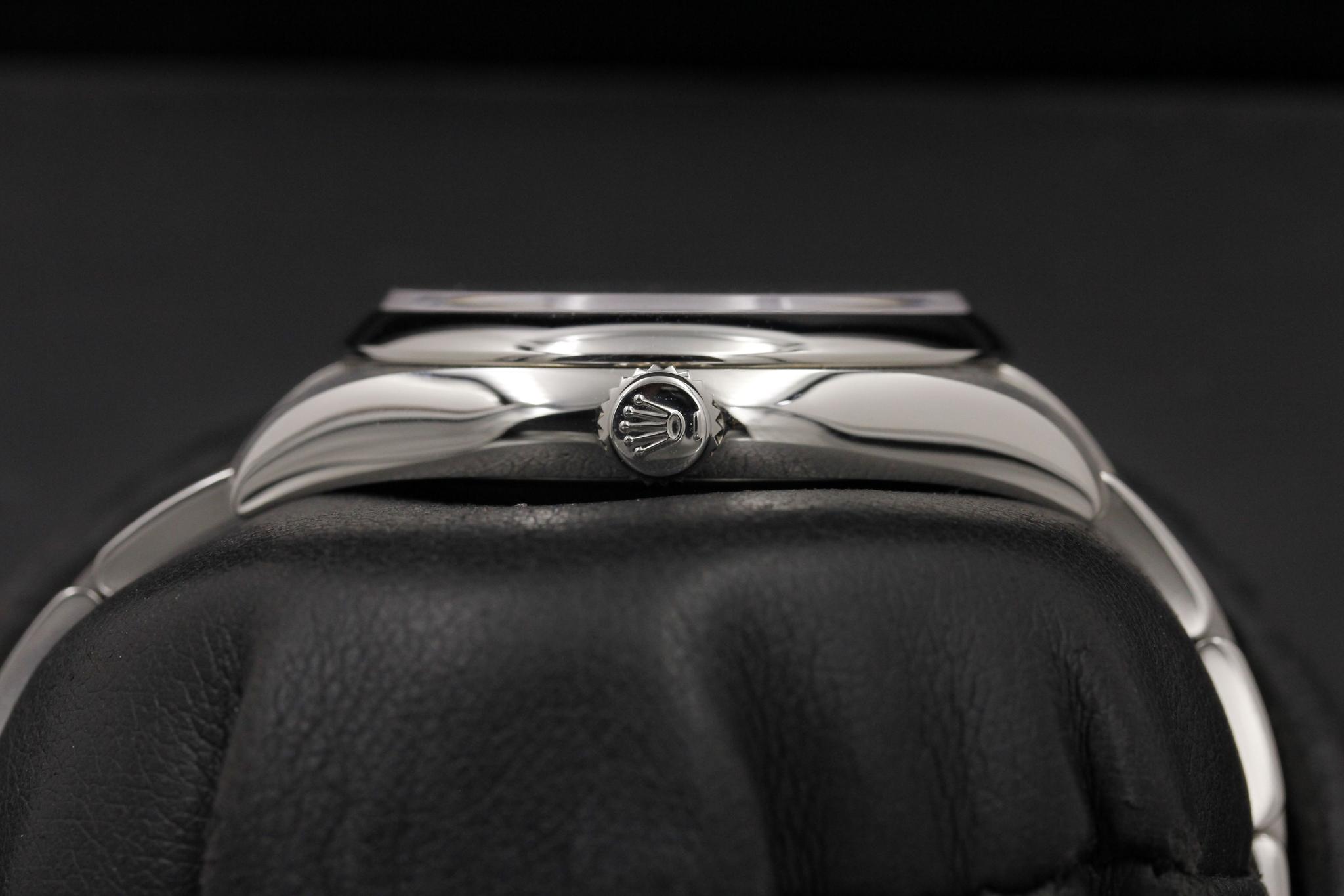 Watch Image 3