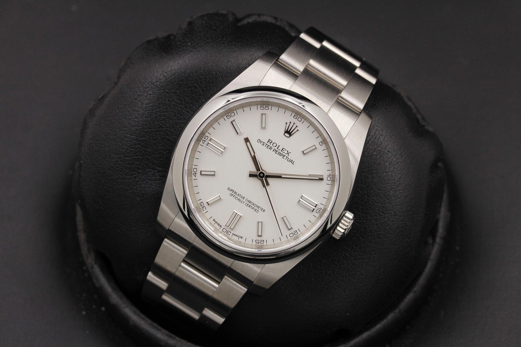 Watch Image 9