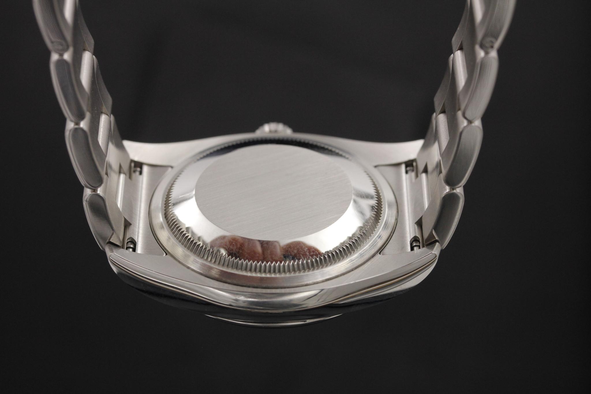 Watch Image 7