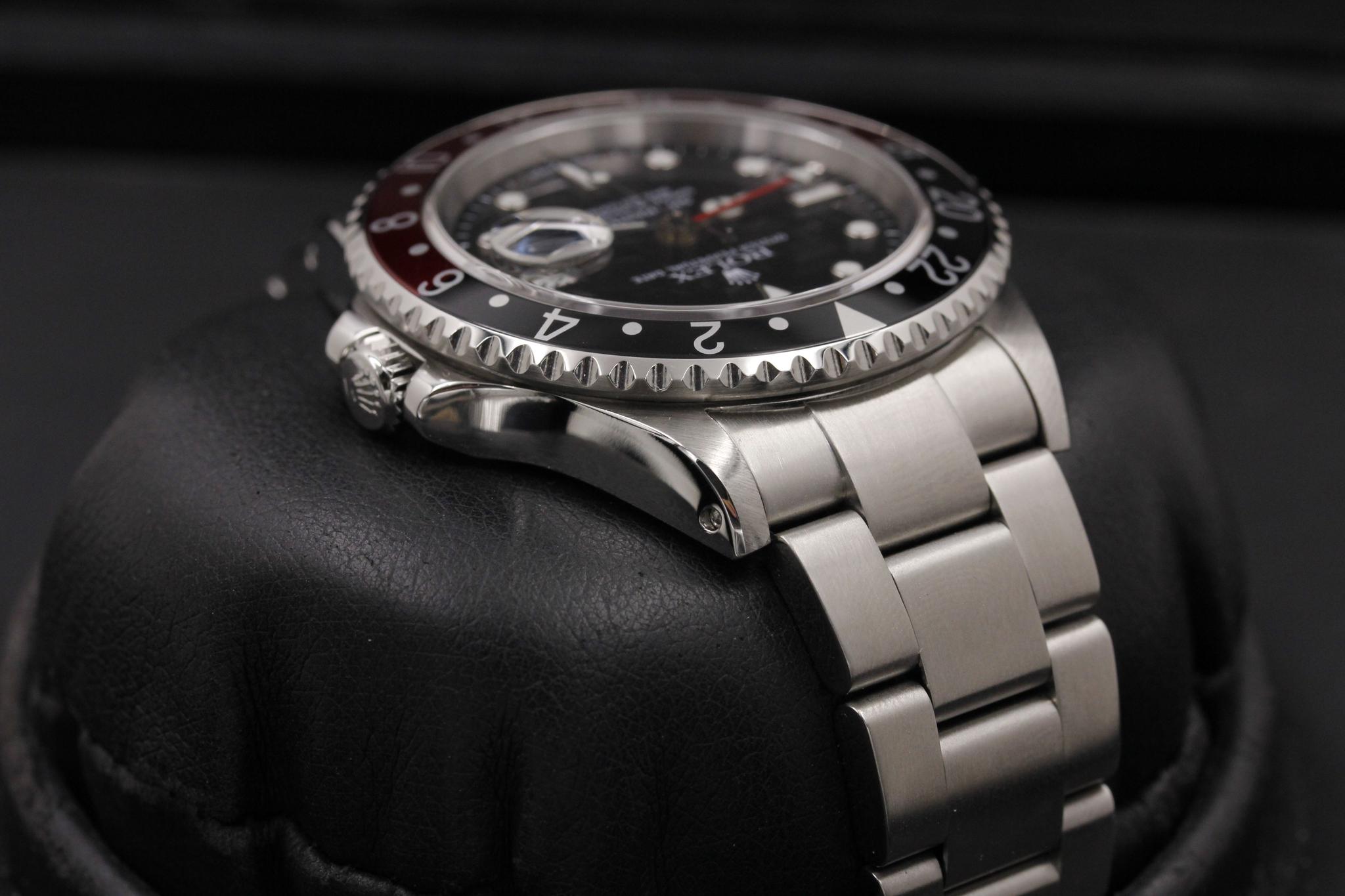 Watch Image 4