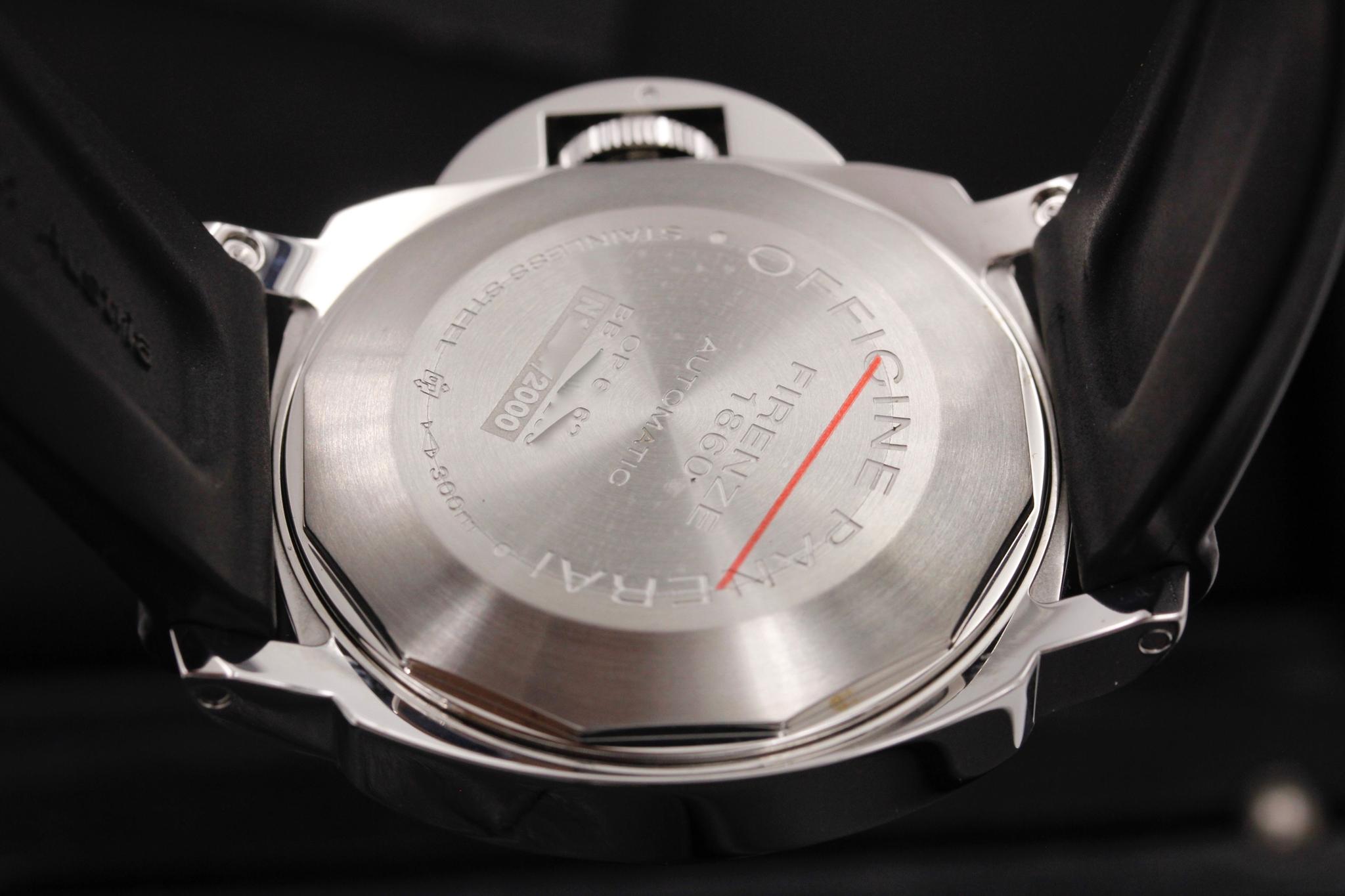 Watch Image 7
