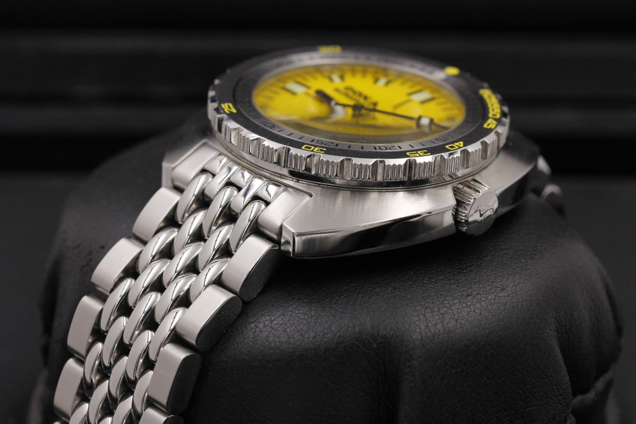 Watch Image 2