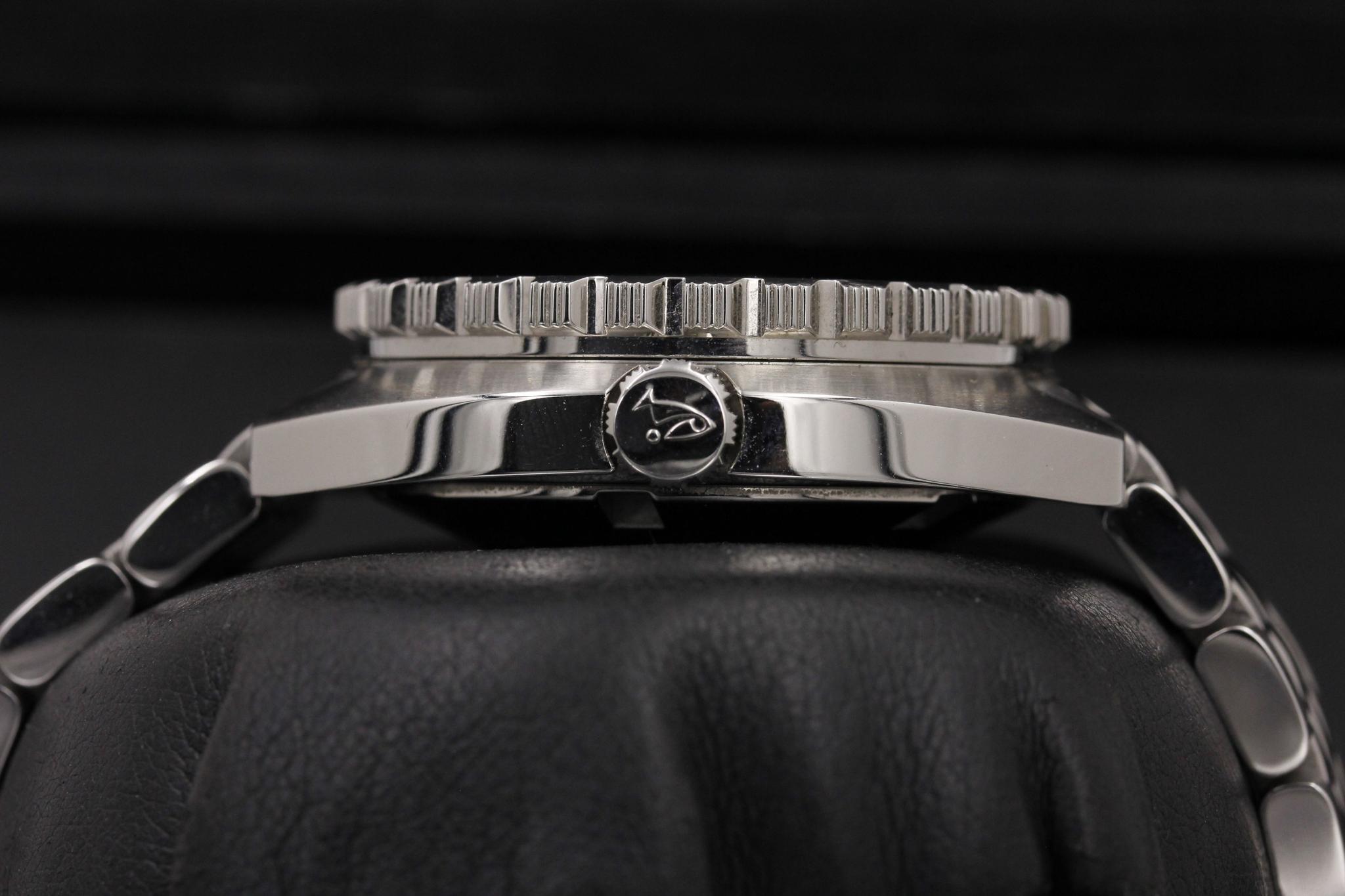 Watch Image 3
