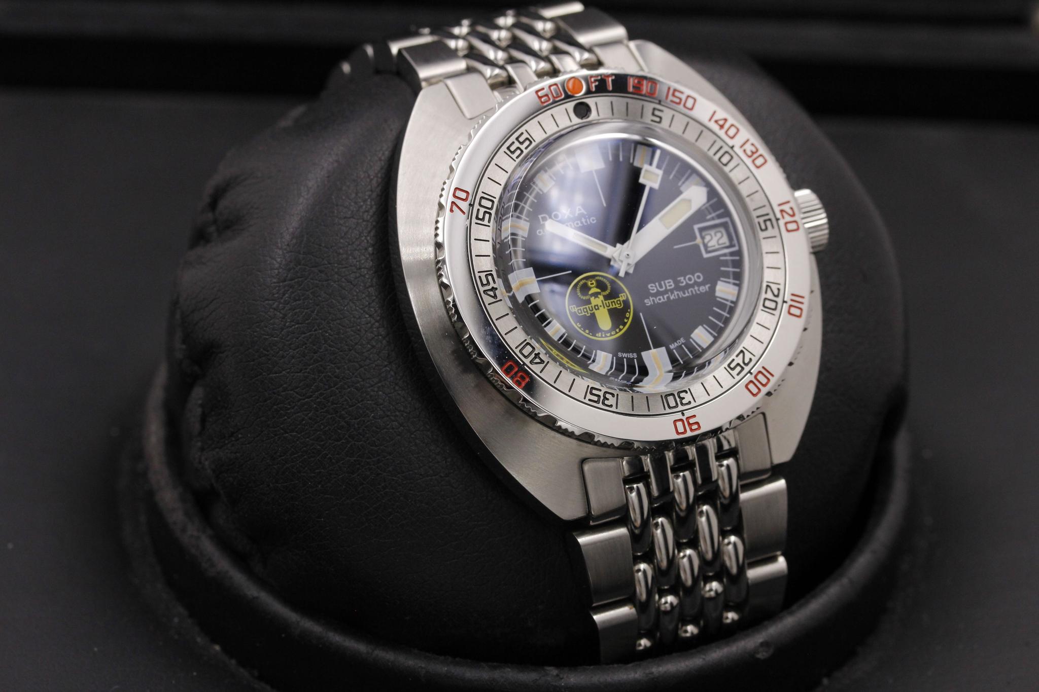 Watch Image 10