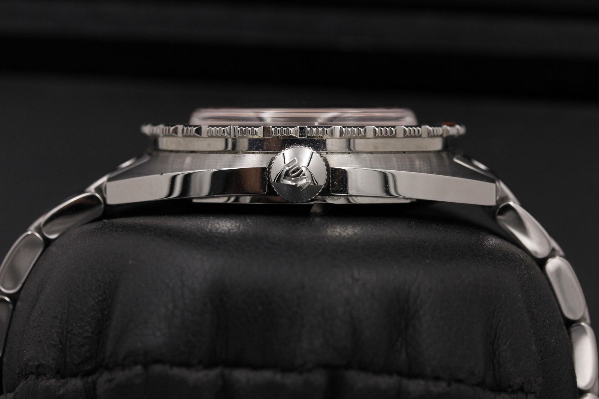 Watch Image 3