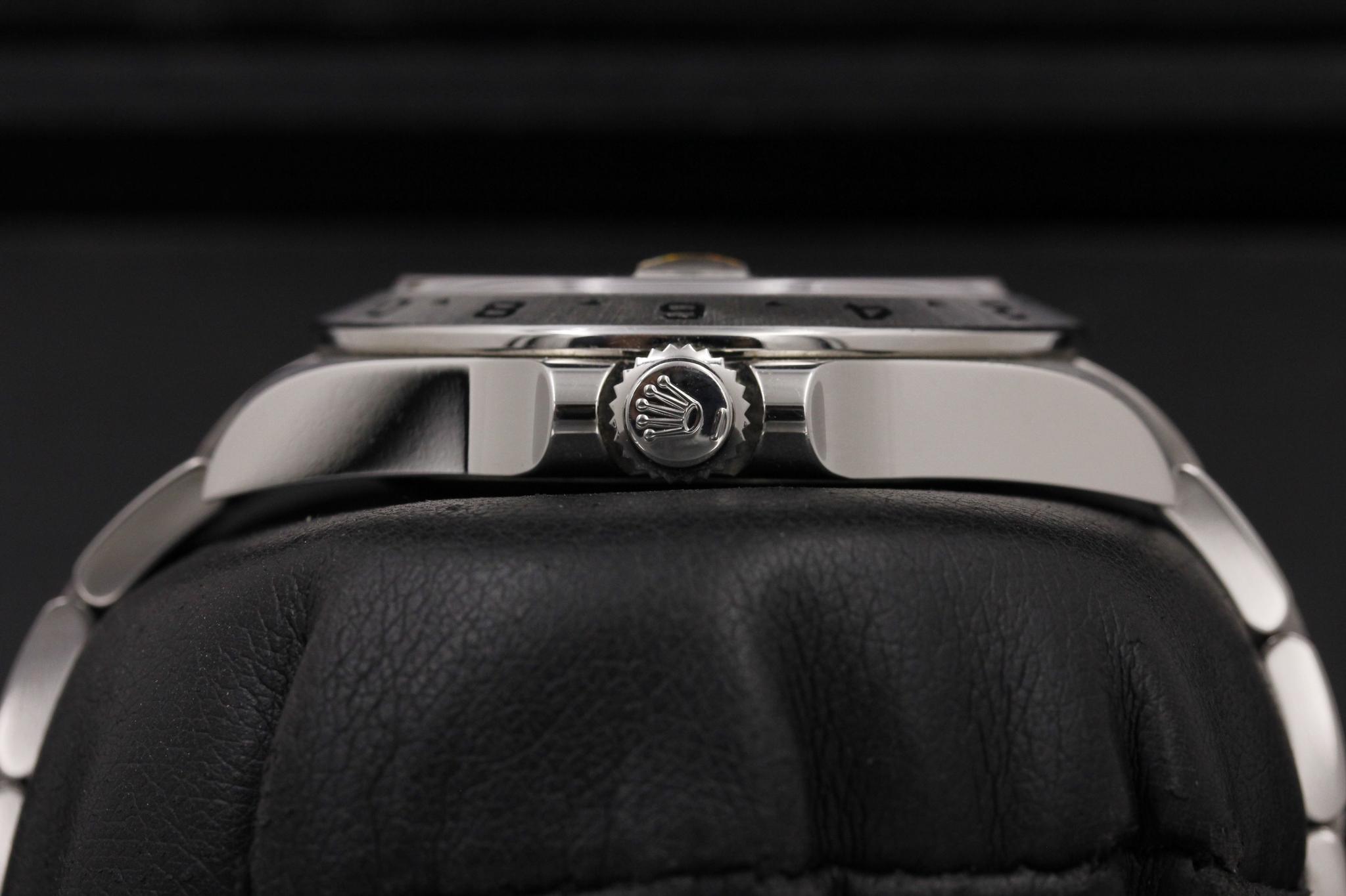 Watch Image 3