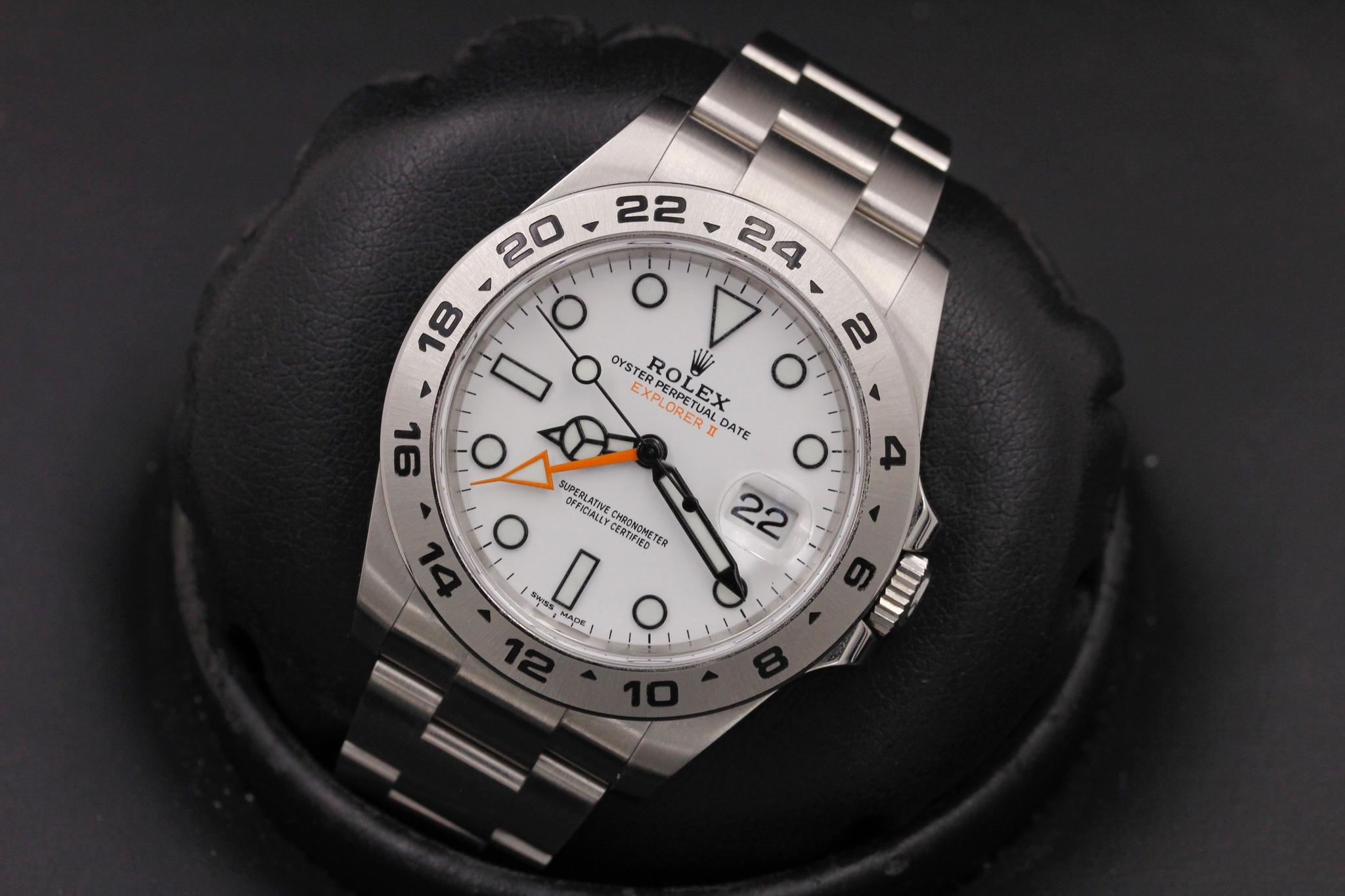 Watch Image 9