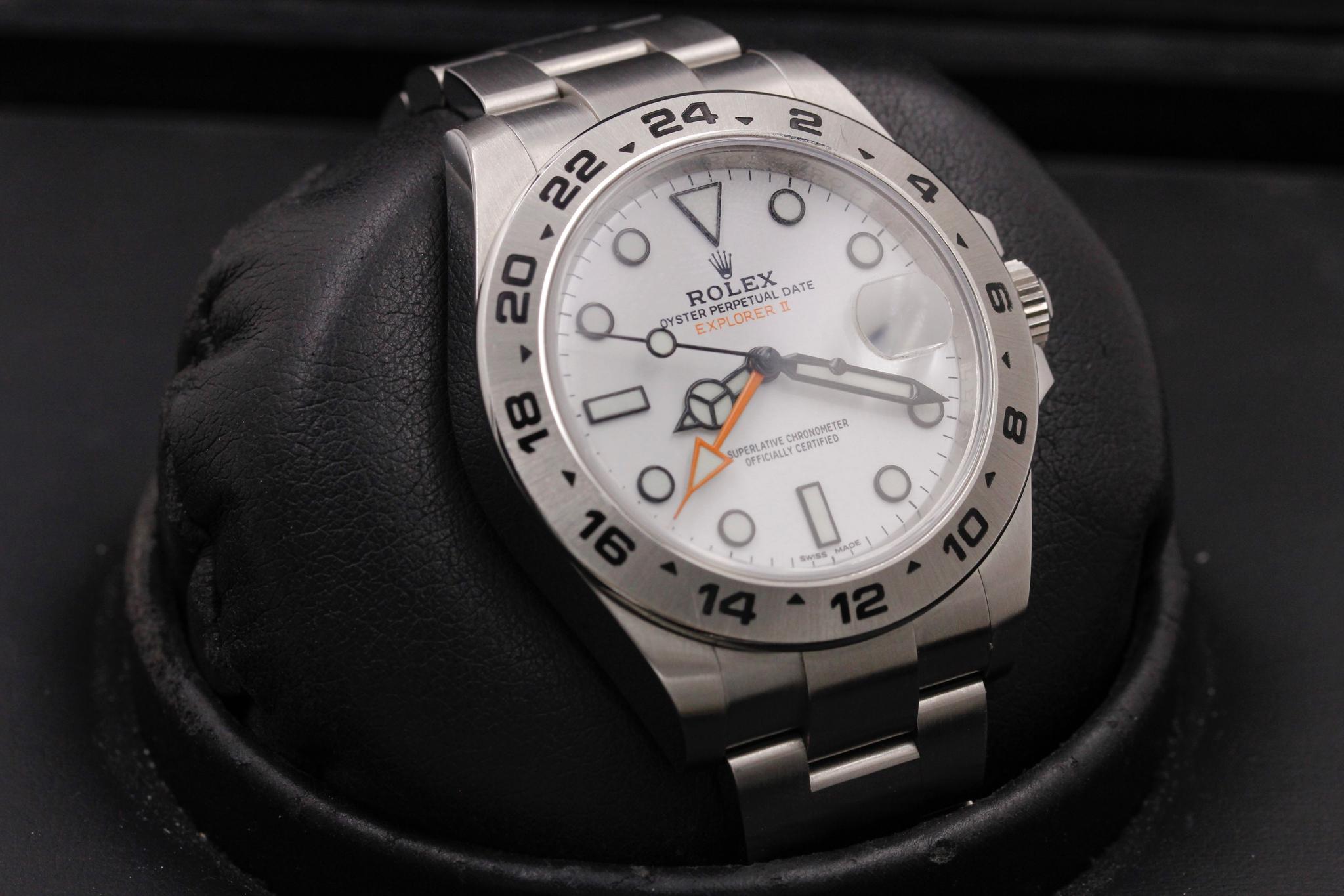 Watch Image 10