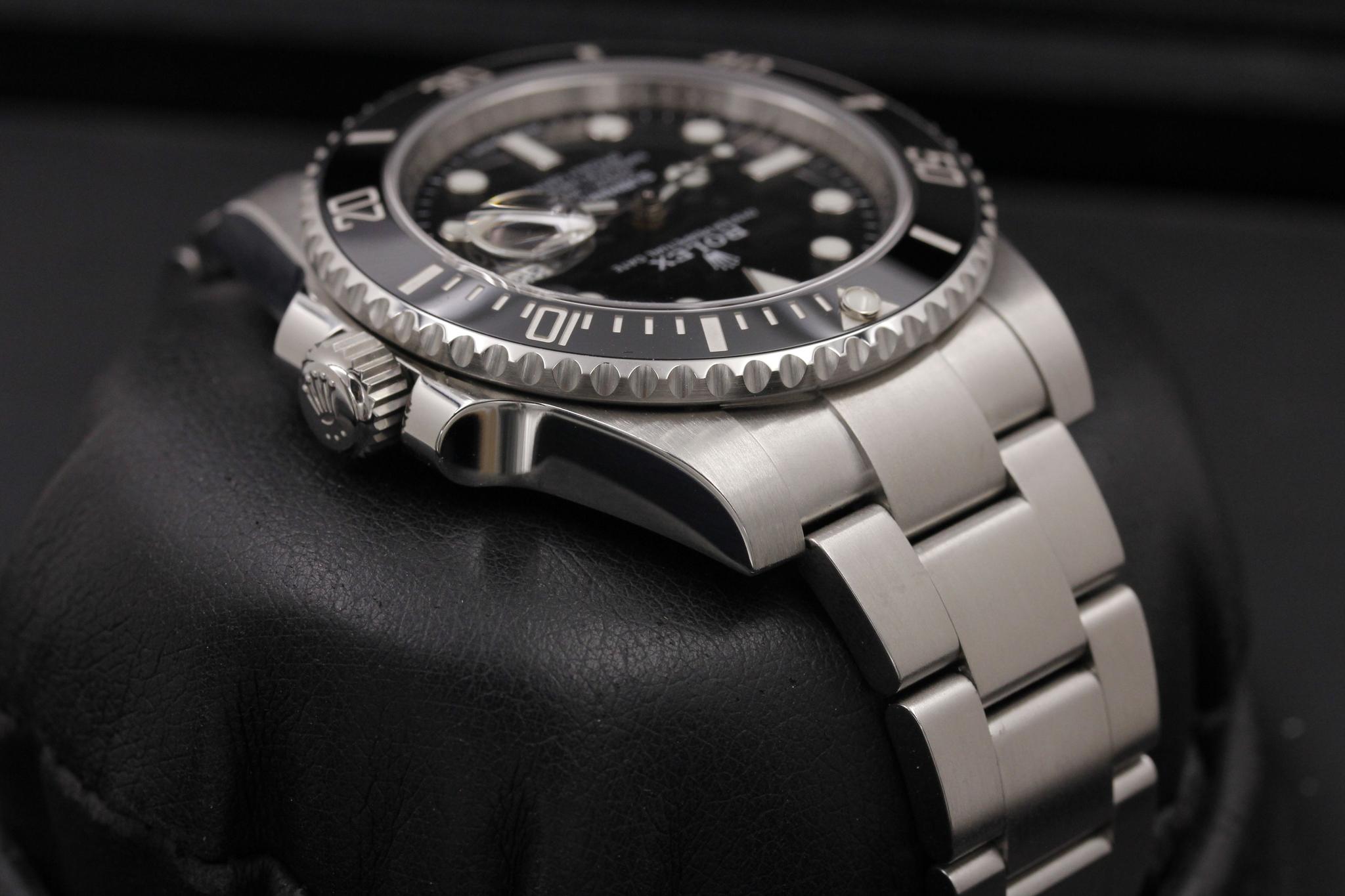 Watch Image 4