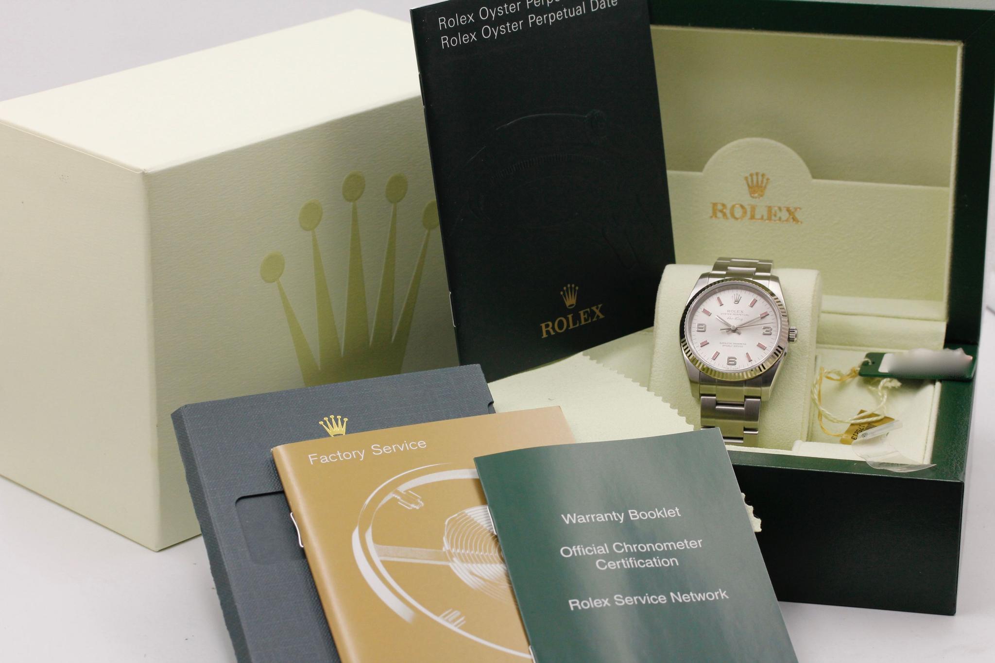 Watch Image 11