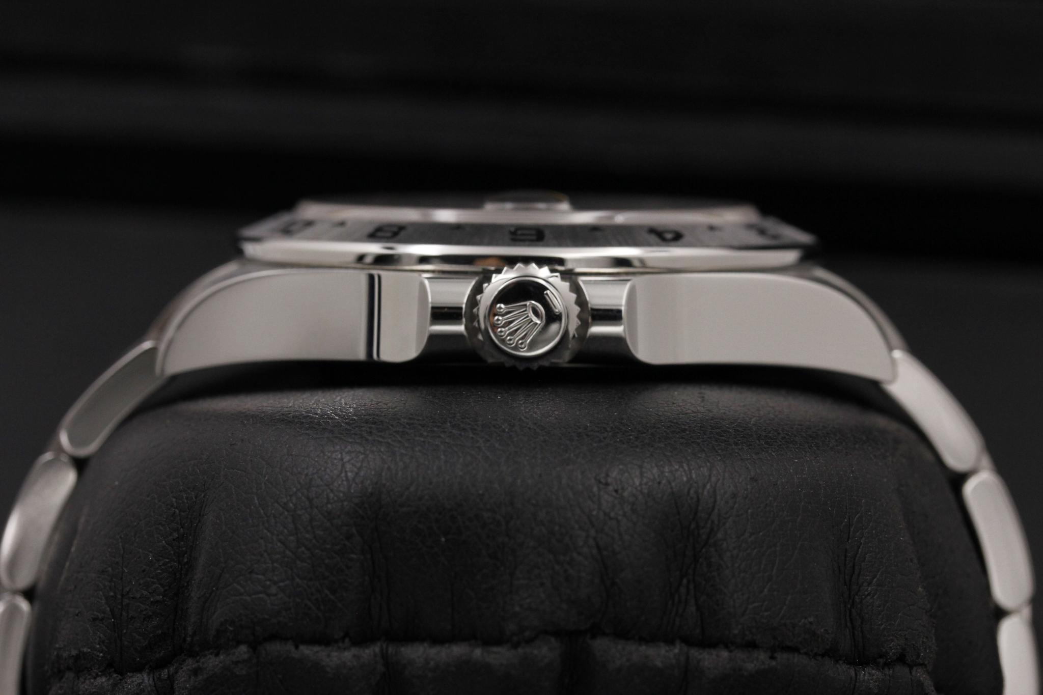 Watch Image 3