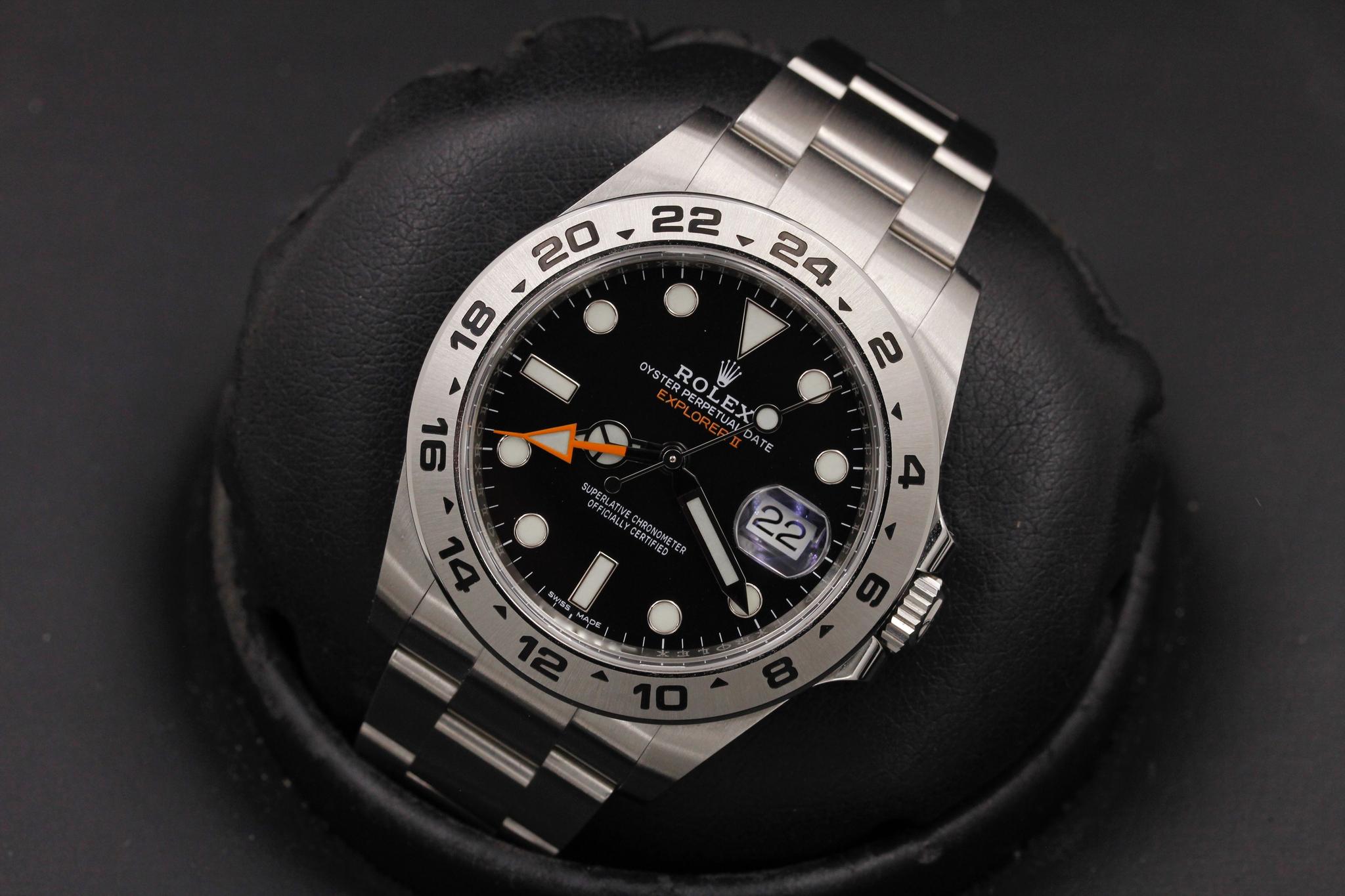 Watch Image 9