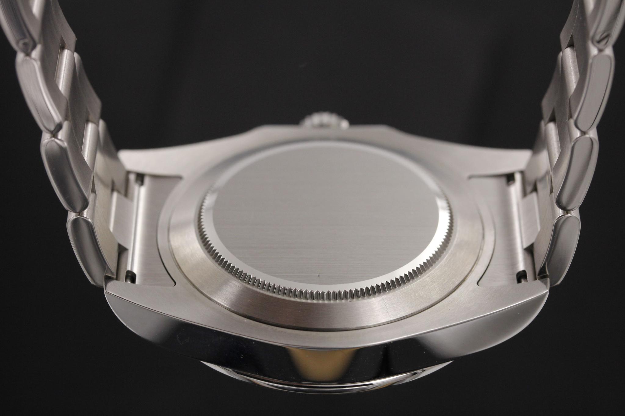 Watch Image 7