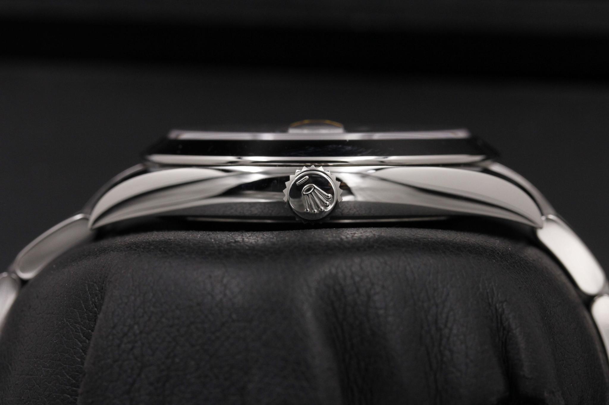 Watch Image 3