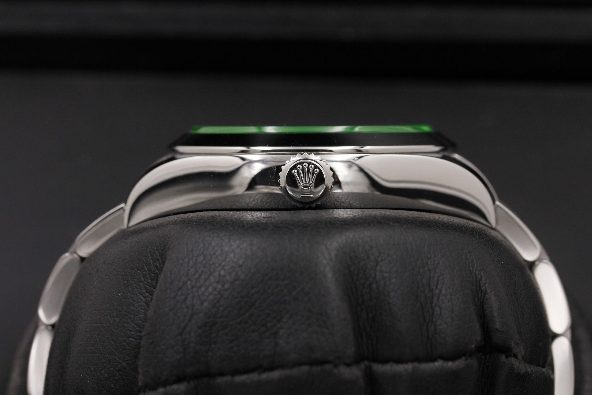 Watch Image 3