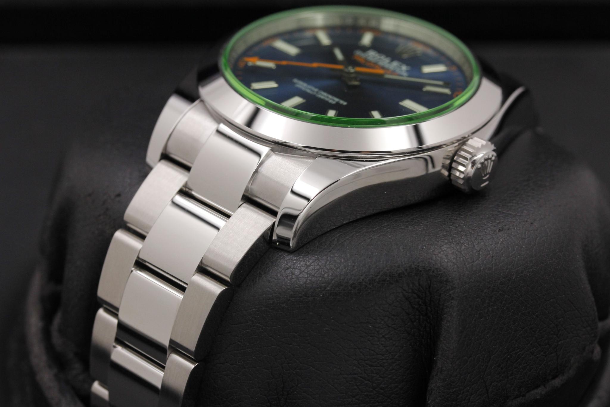 Watch Image 2