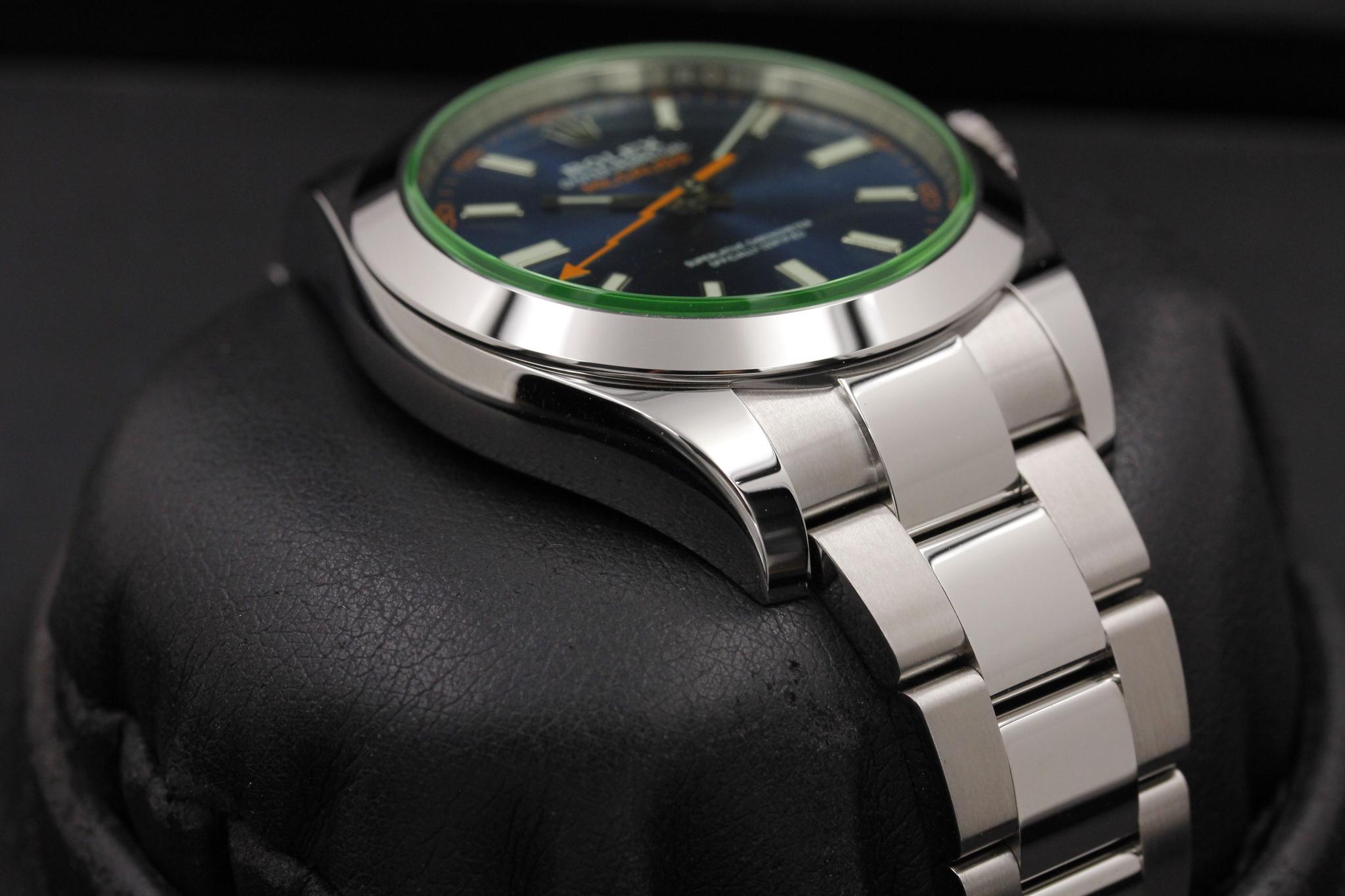 Watch Image 6