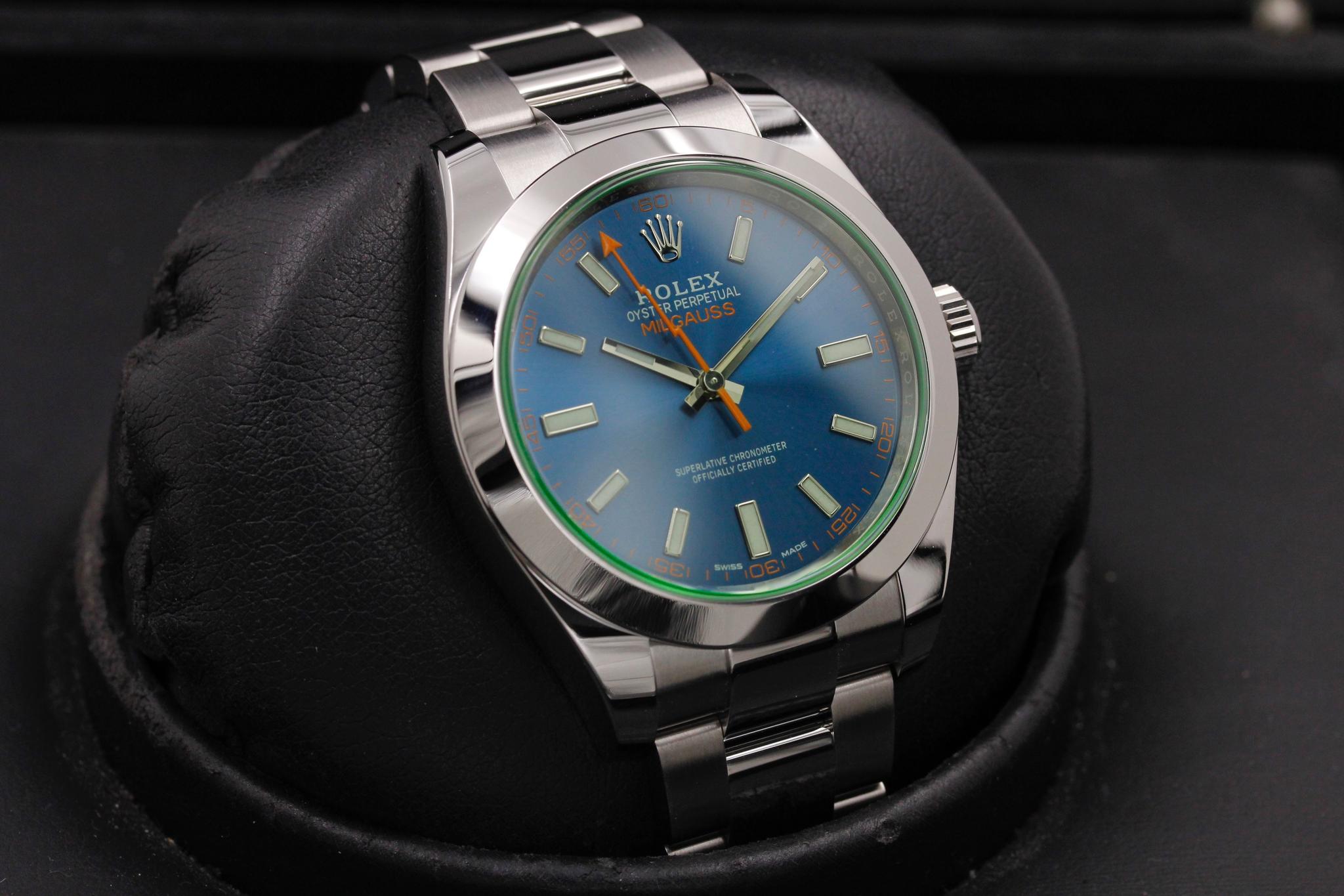 Watch Image 10