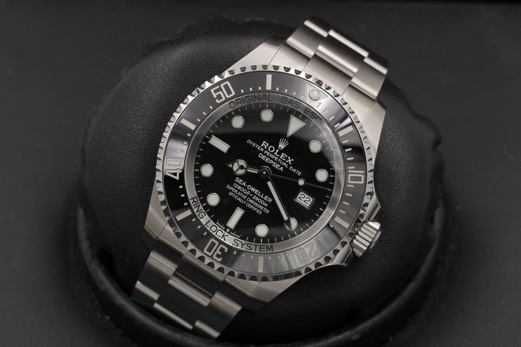 Watch Image 9