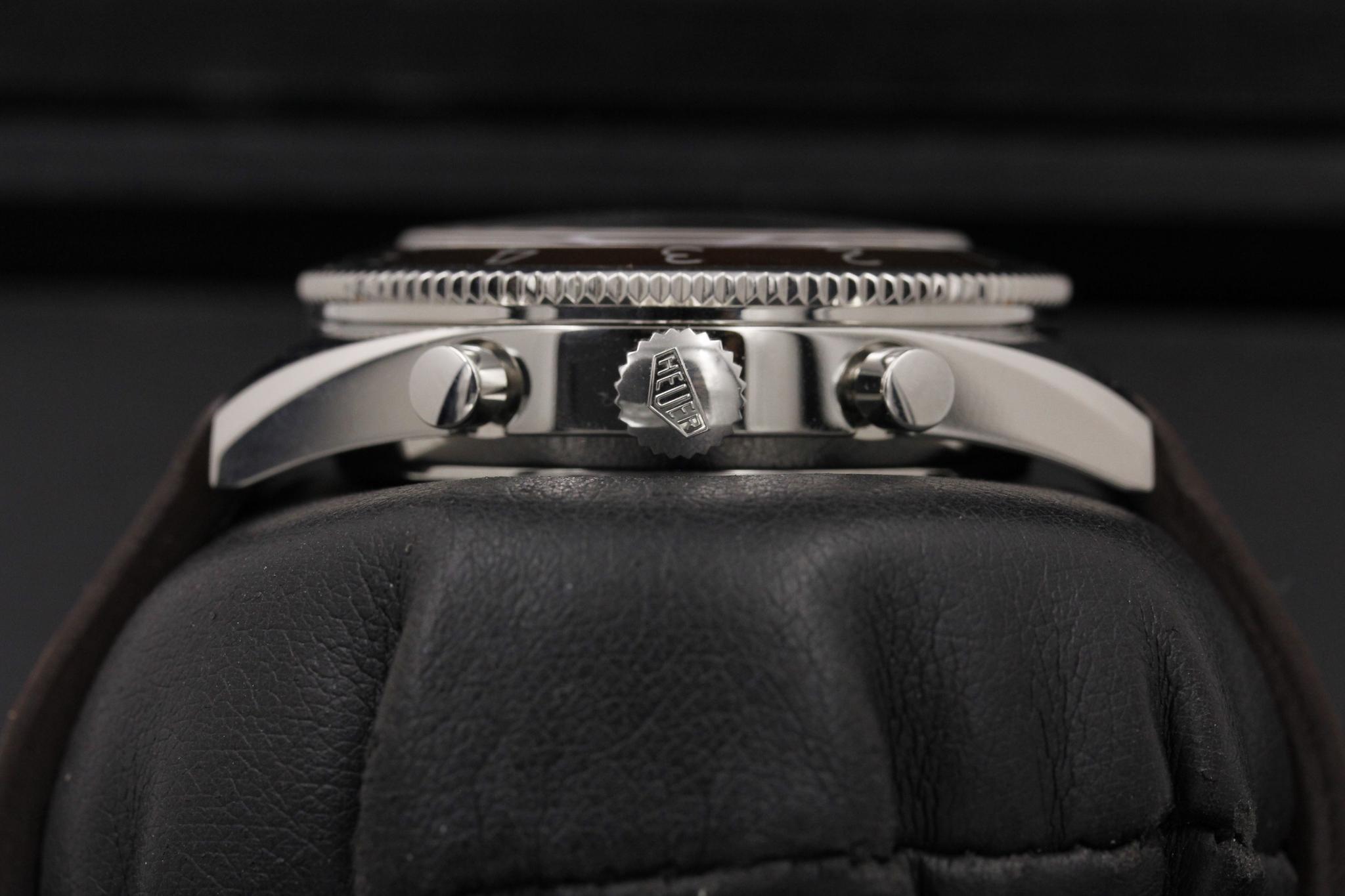 Watch Image 3