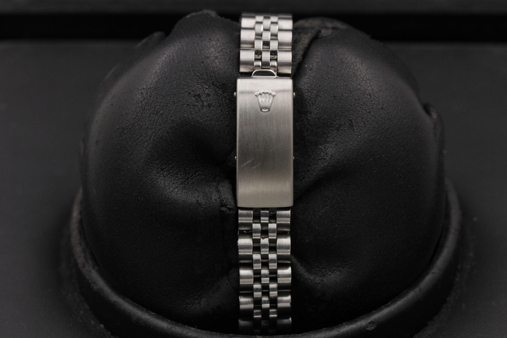 Watch Image 8