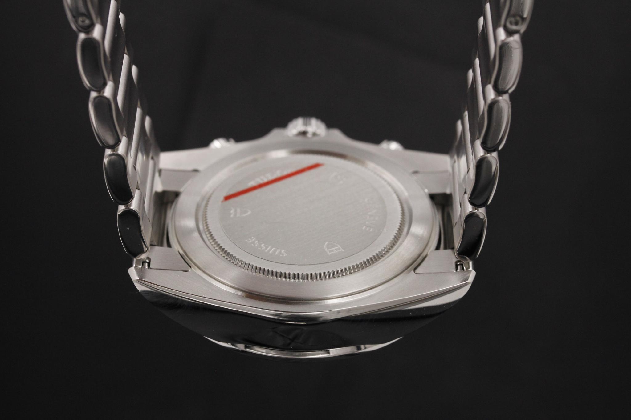 Watch Image 7
