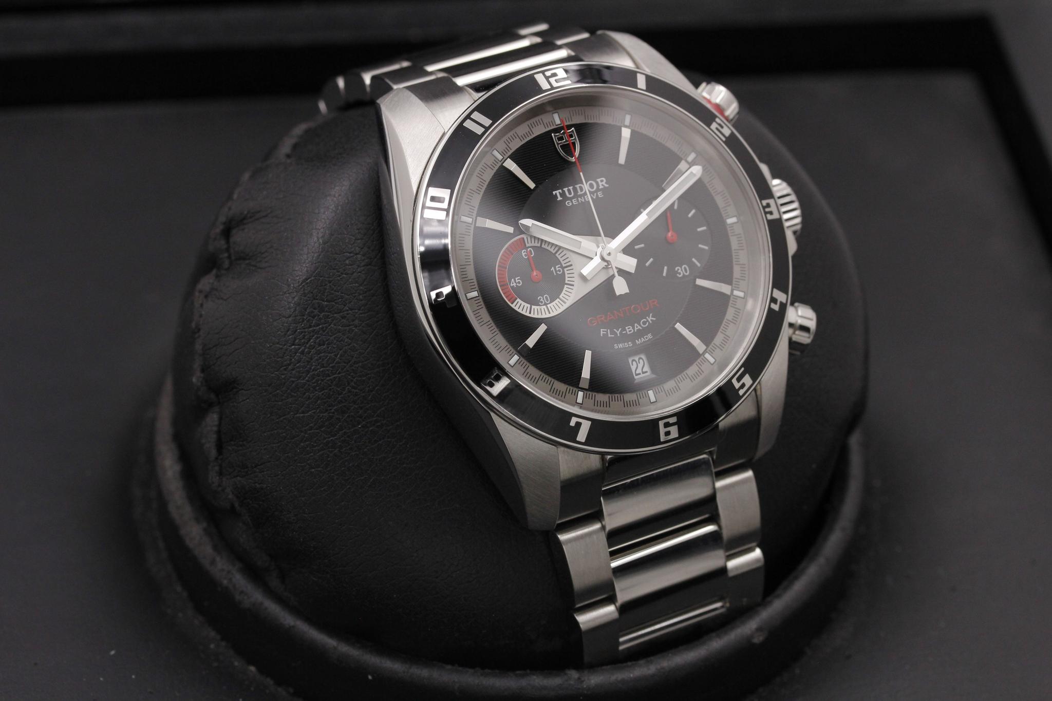 Watch Image 10