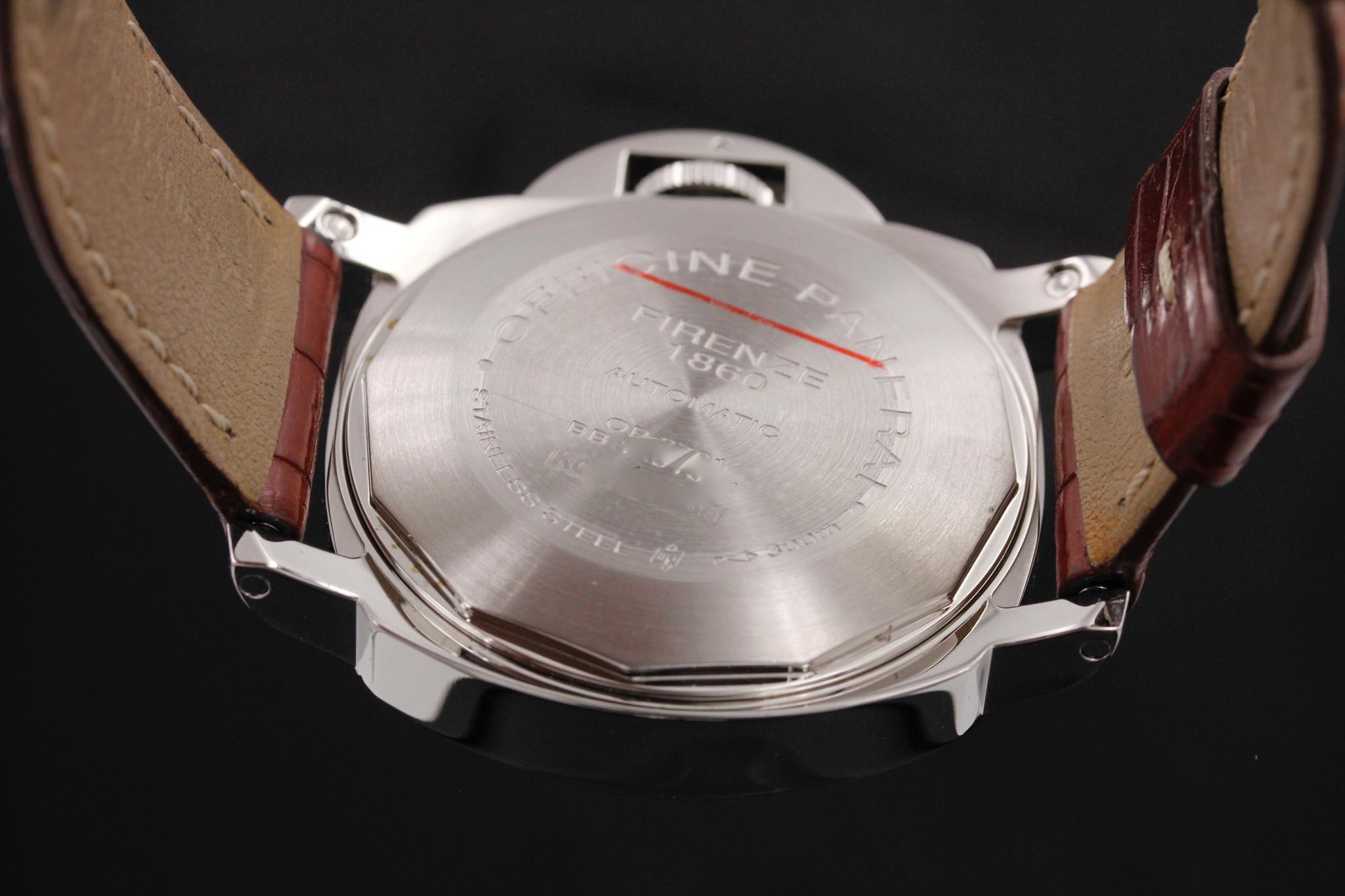 Watch Image 7