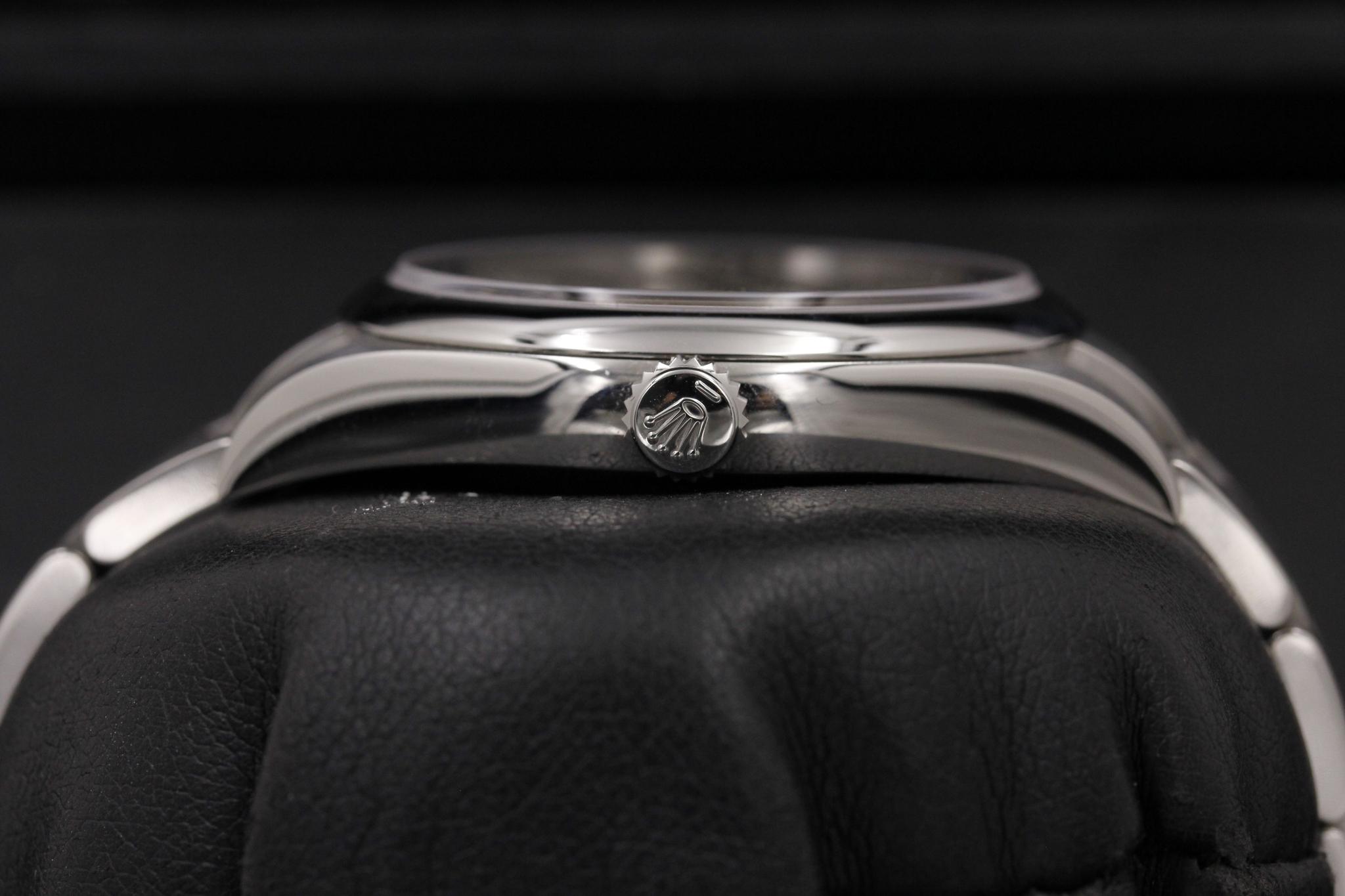 Watch Image 3