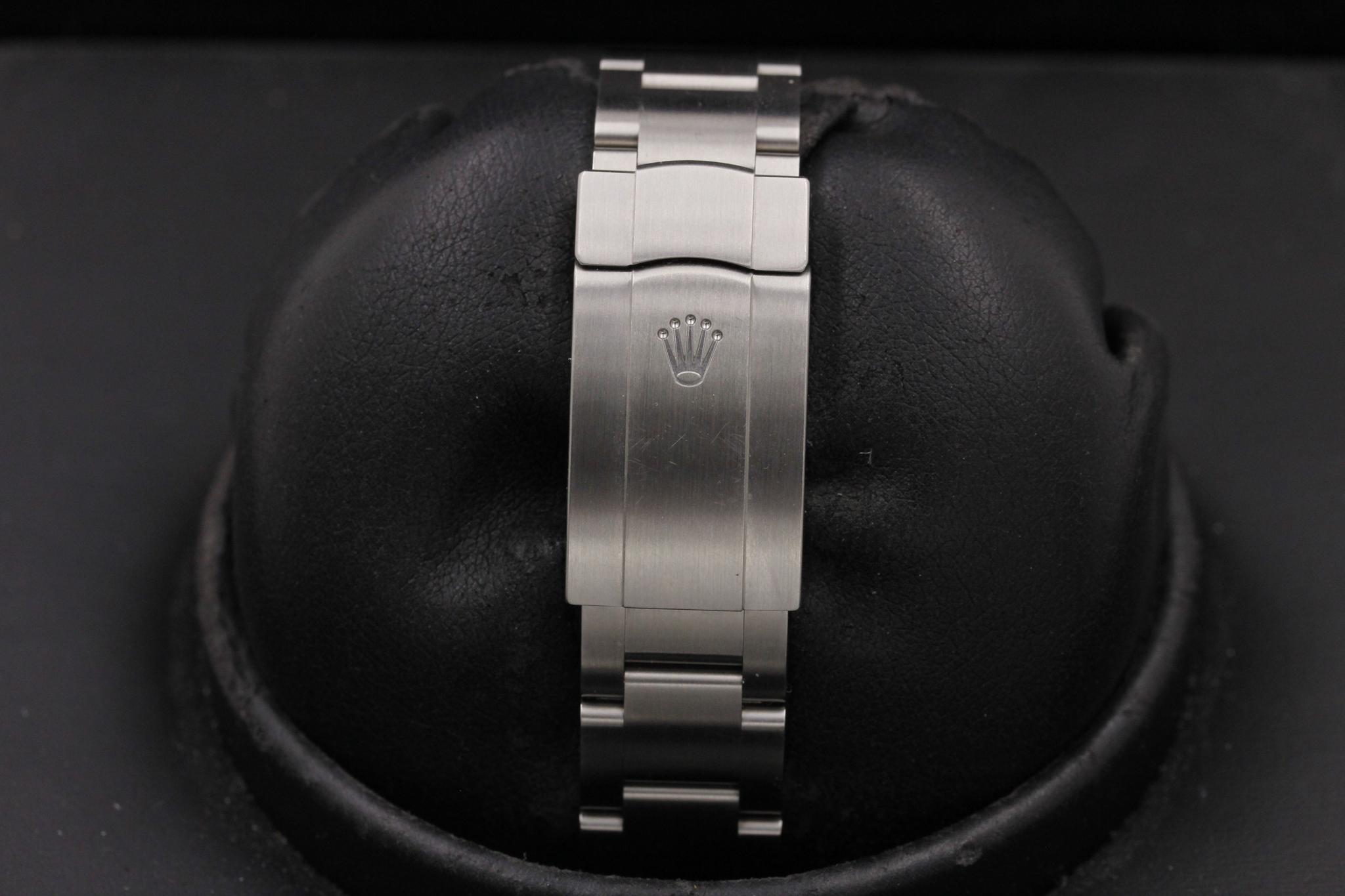 Watch Image 8