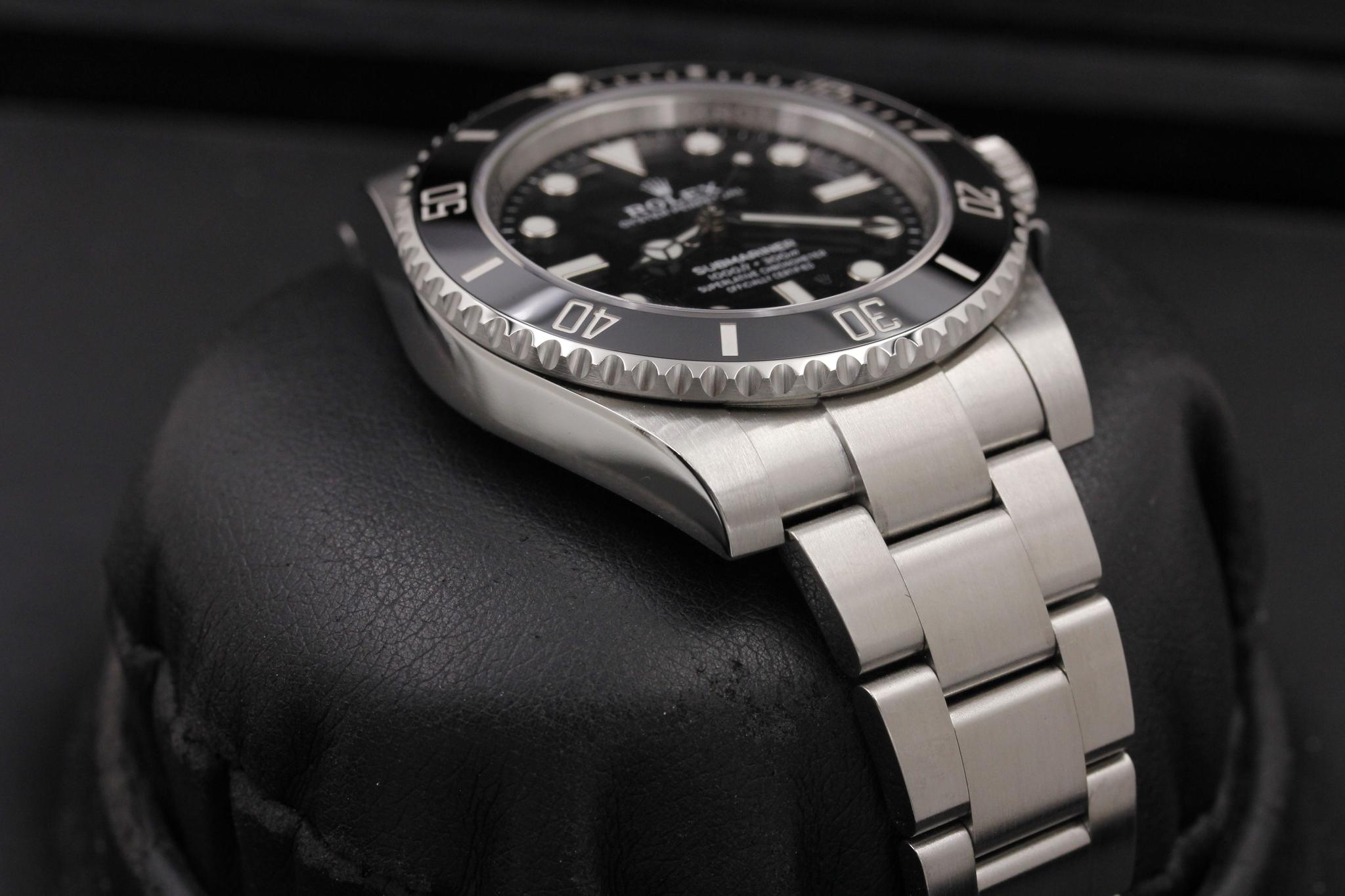 Watch Image 6