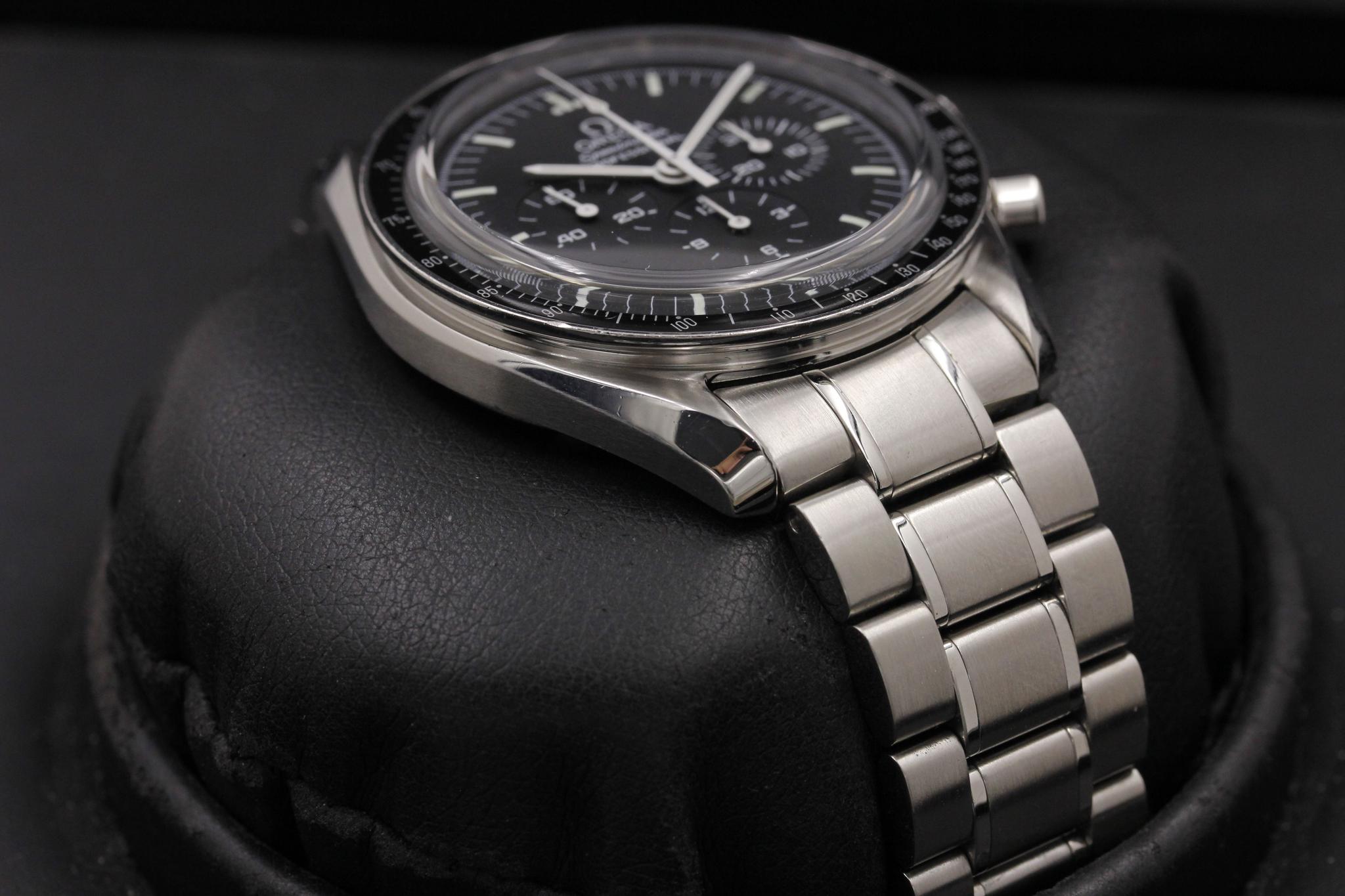 Watch Image 6