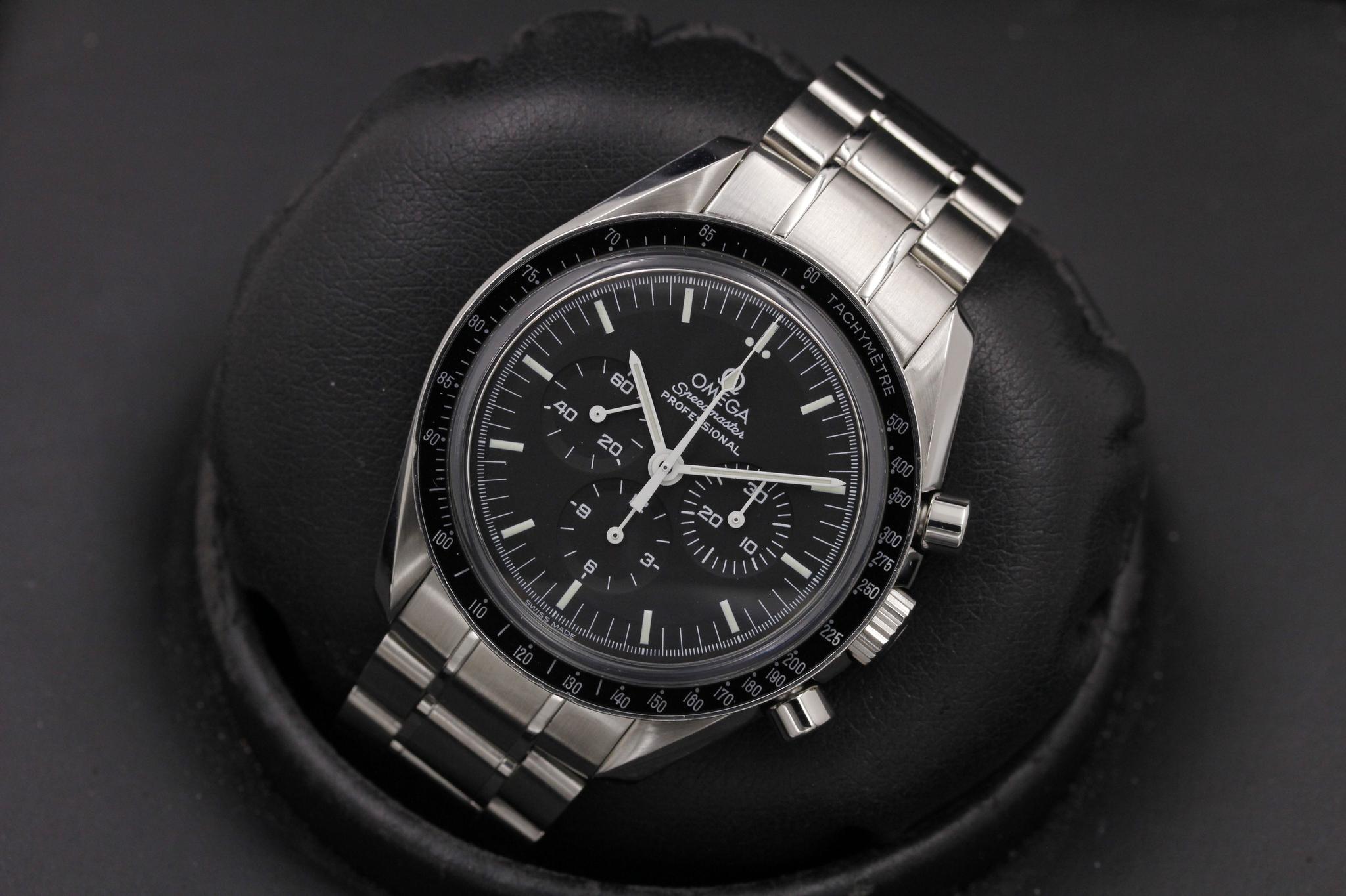 Watch Image 9