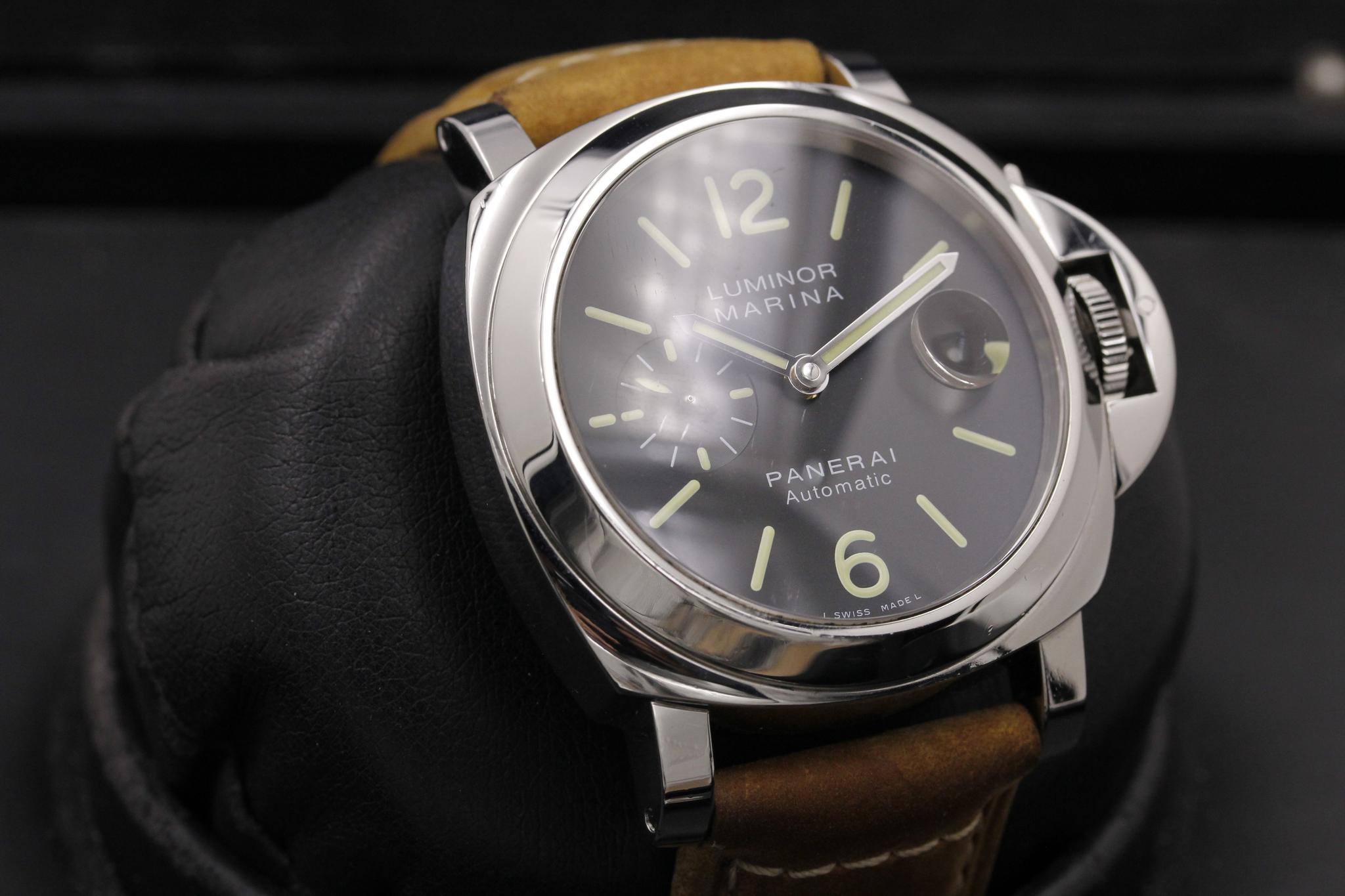 Watch Image 10