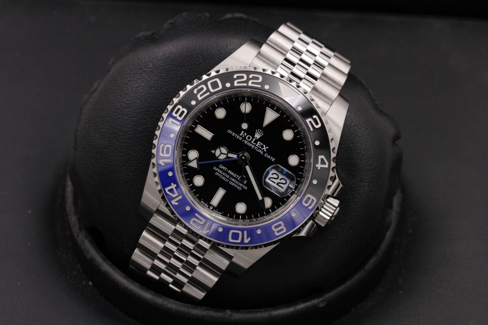 Watch Image 9