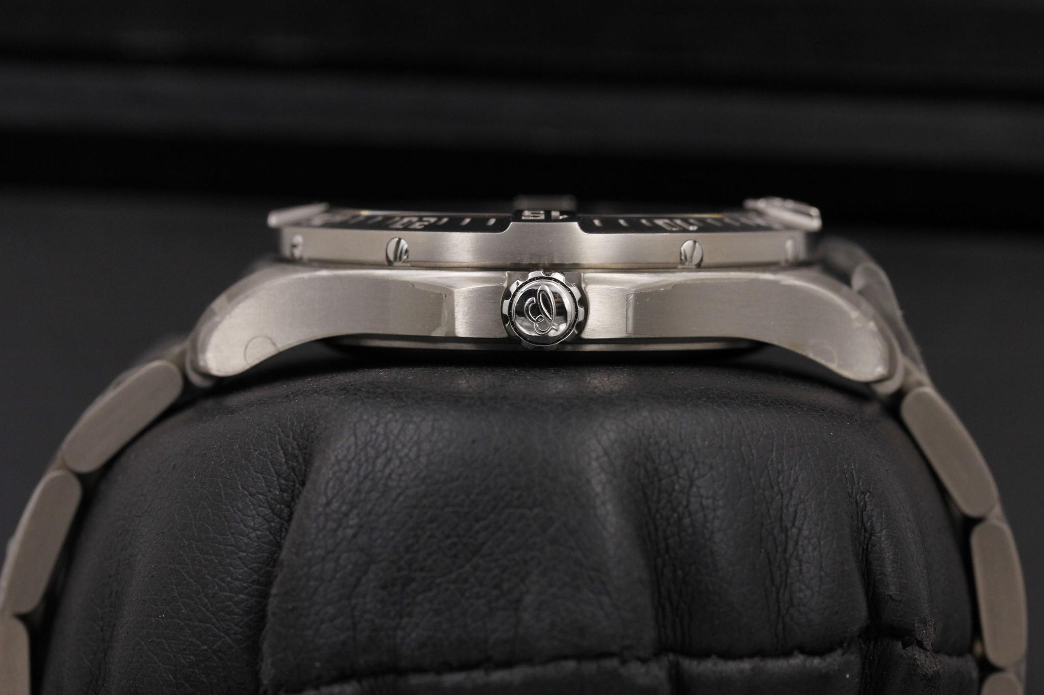 Watch Image 3