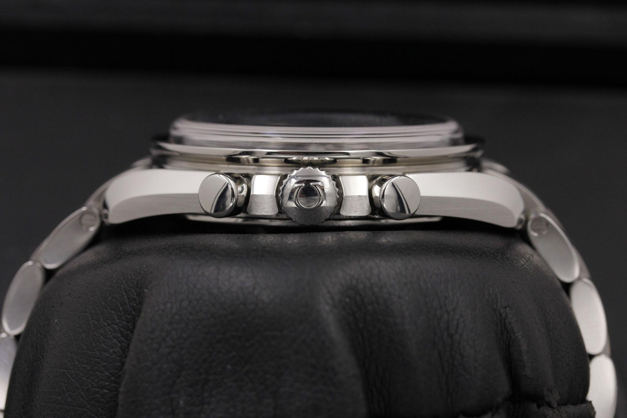 Watch Image 3