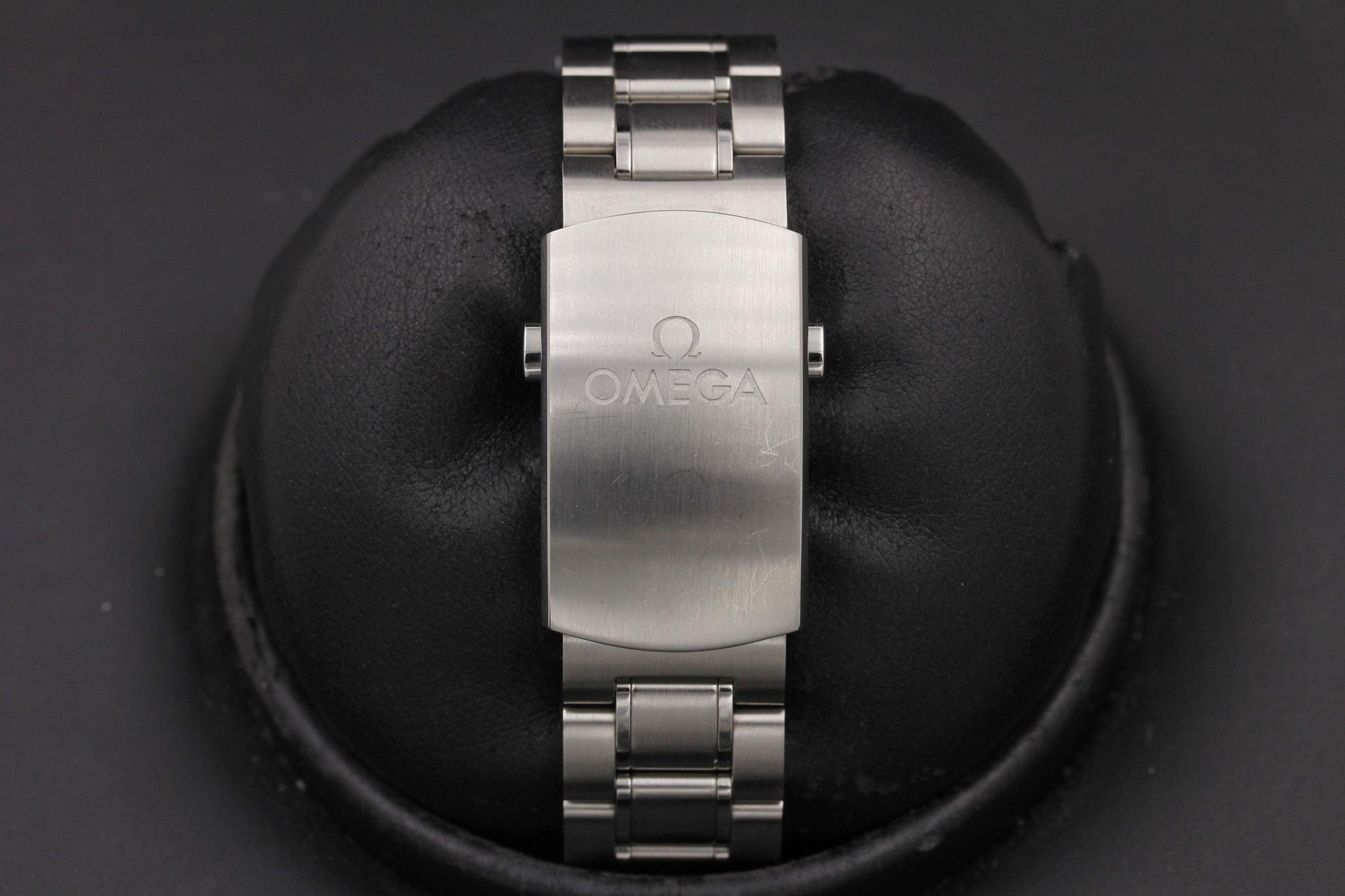 Watch Image 8