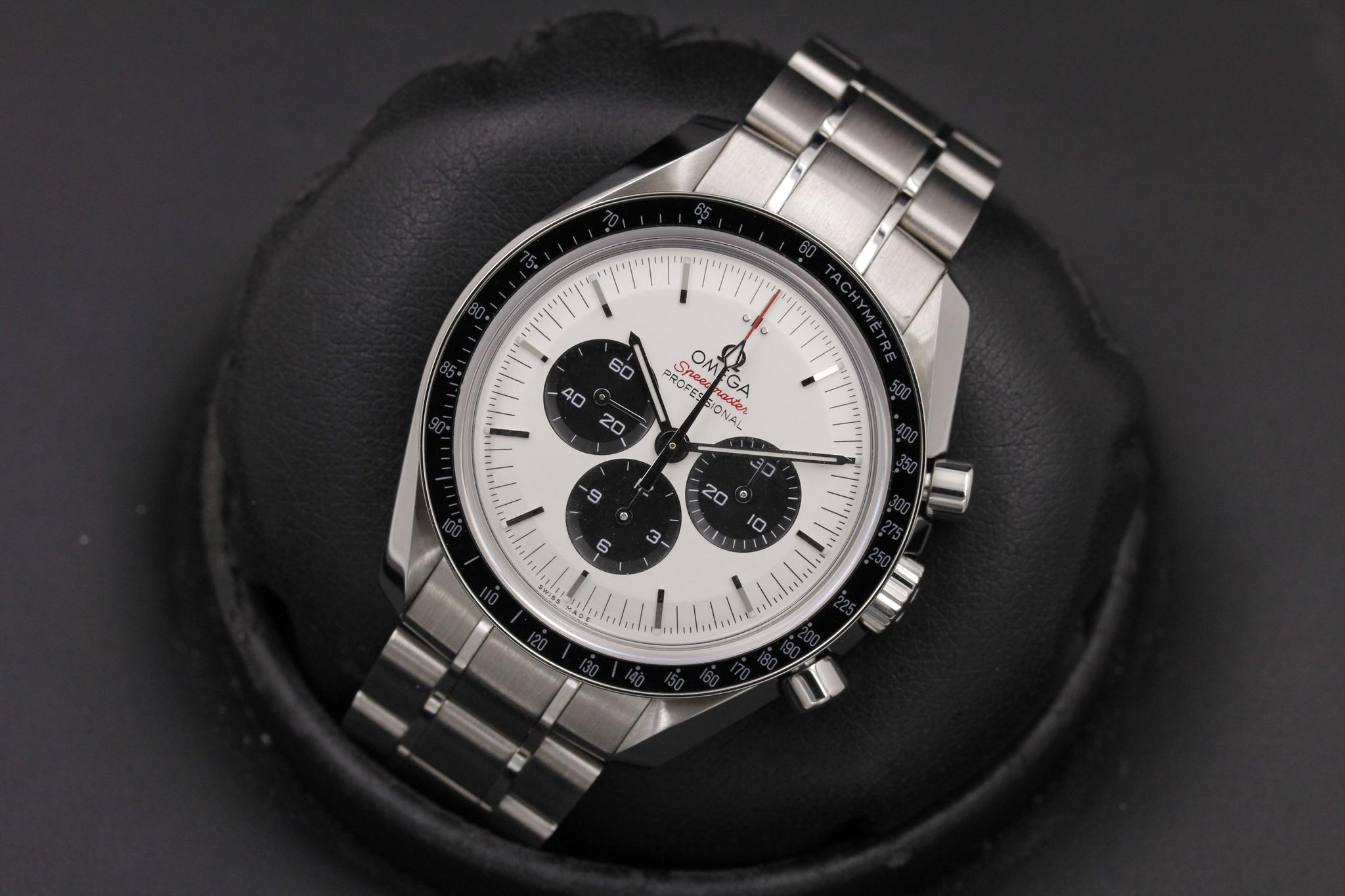 Watch Image 9