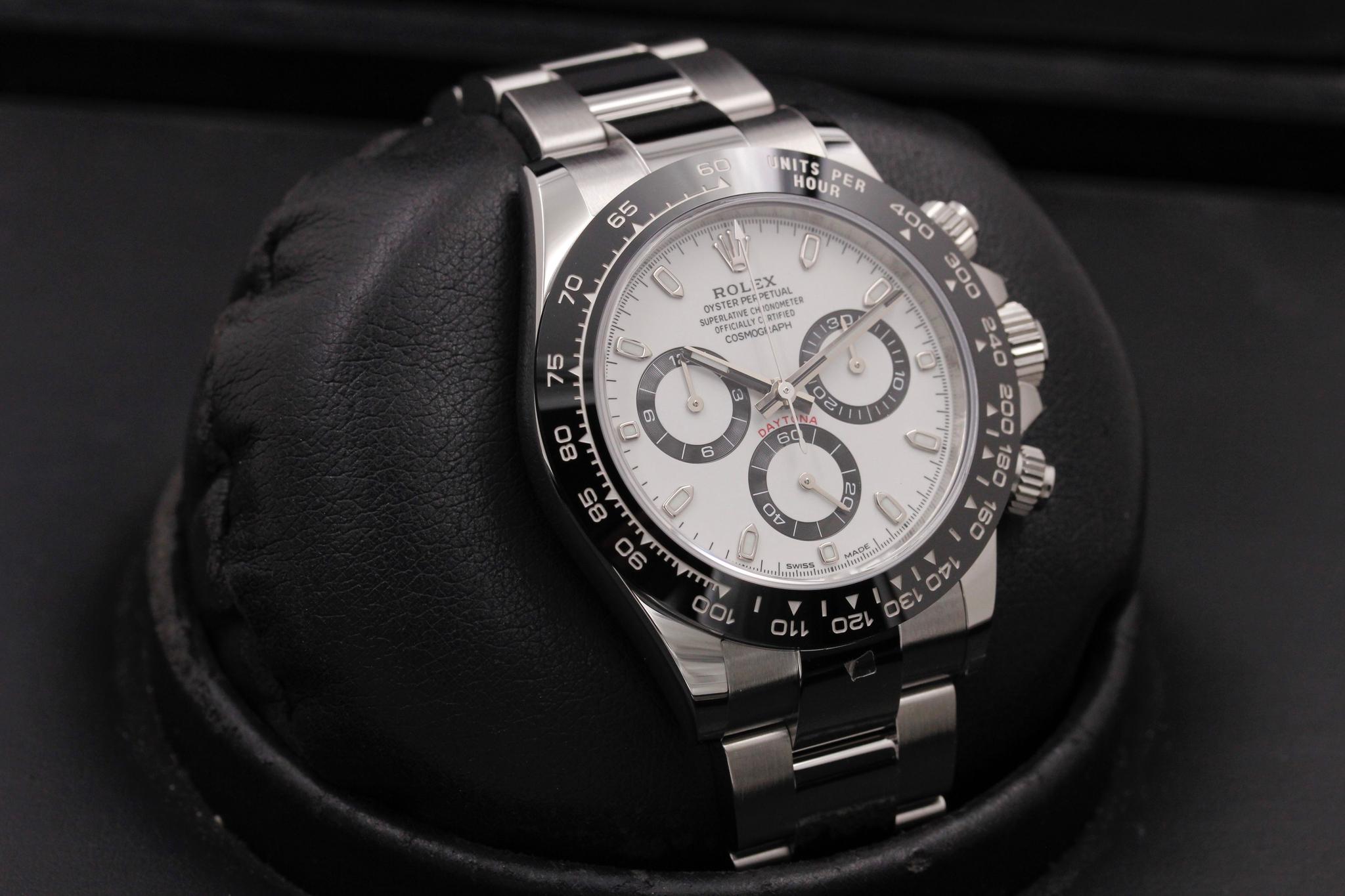 Watch Image 10
