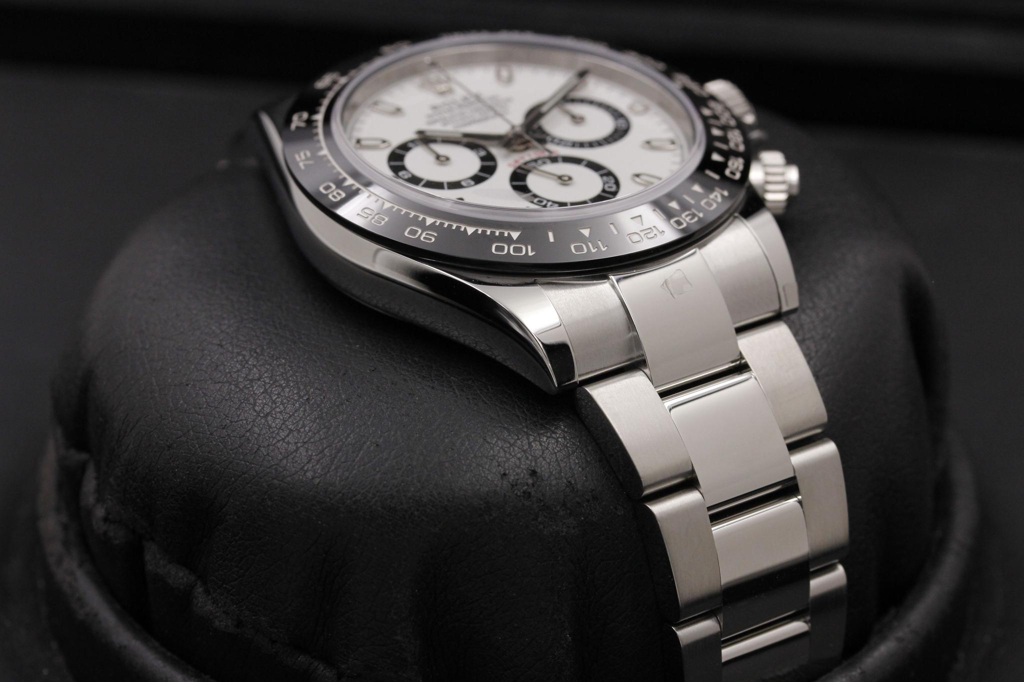 Watch Image 6