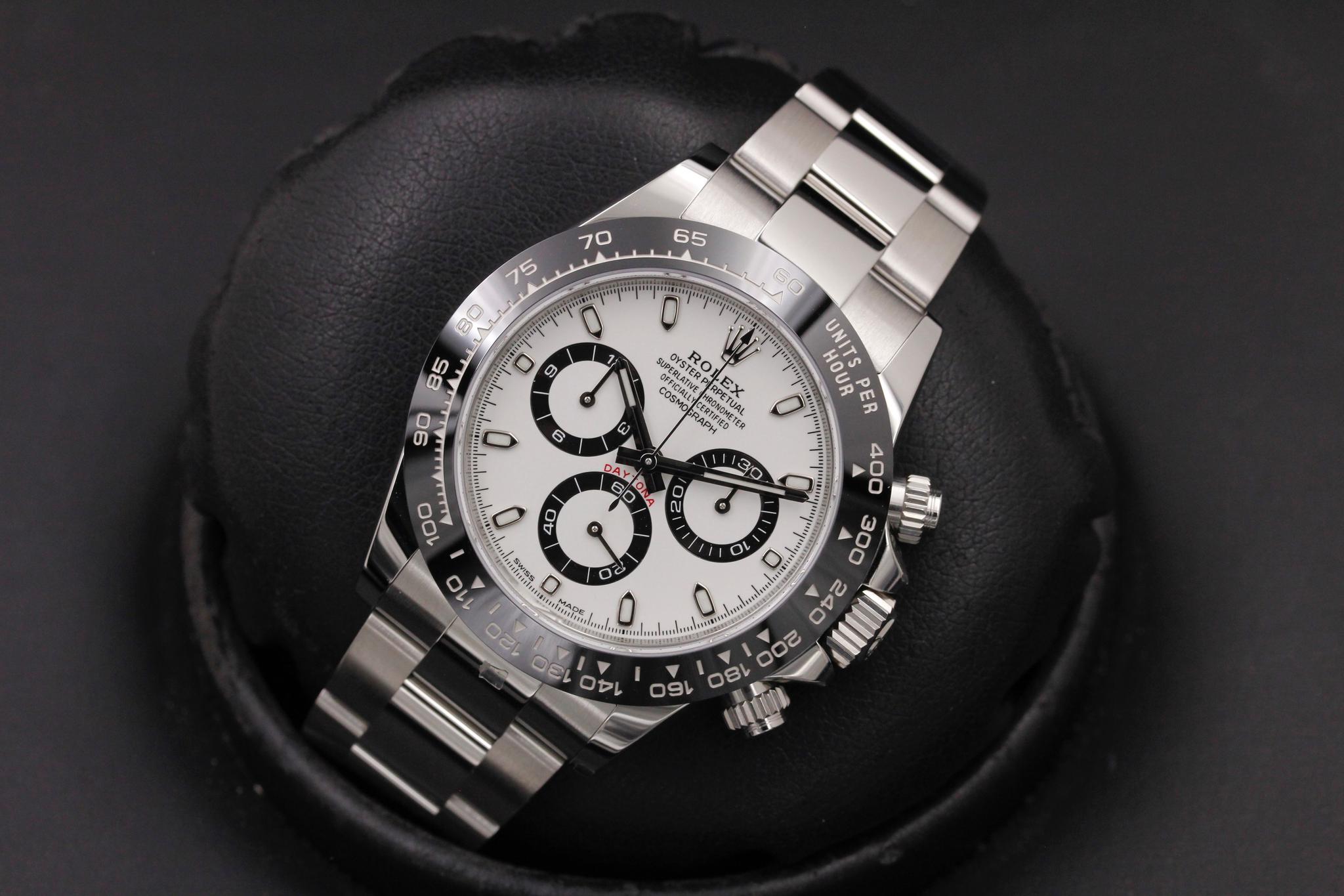 Watch Image 9